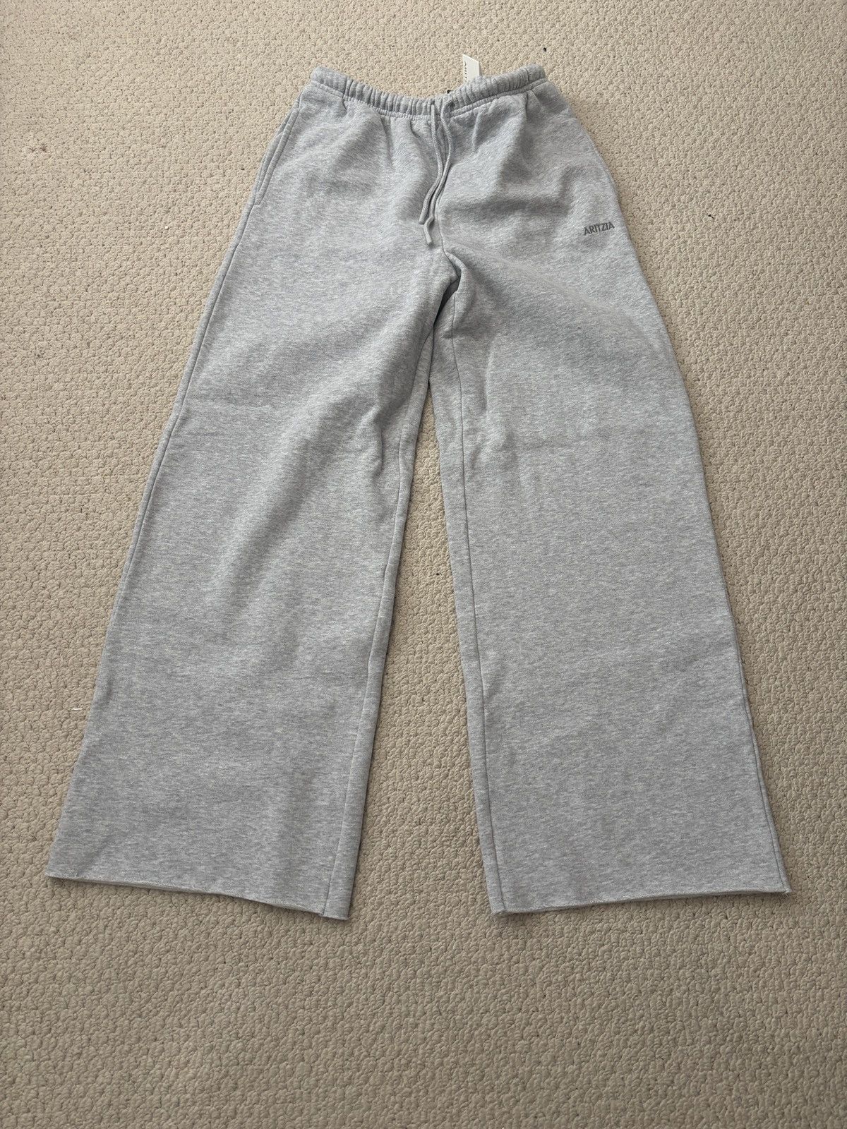 Aritzia Aritzia Sweatfleece Mega Flutter Sweatpant Size 29" - 1 Thumbnail