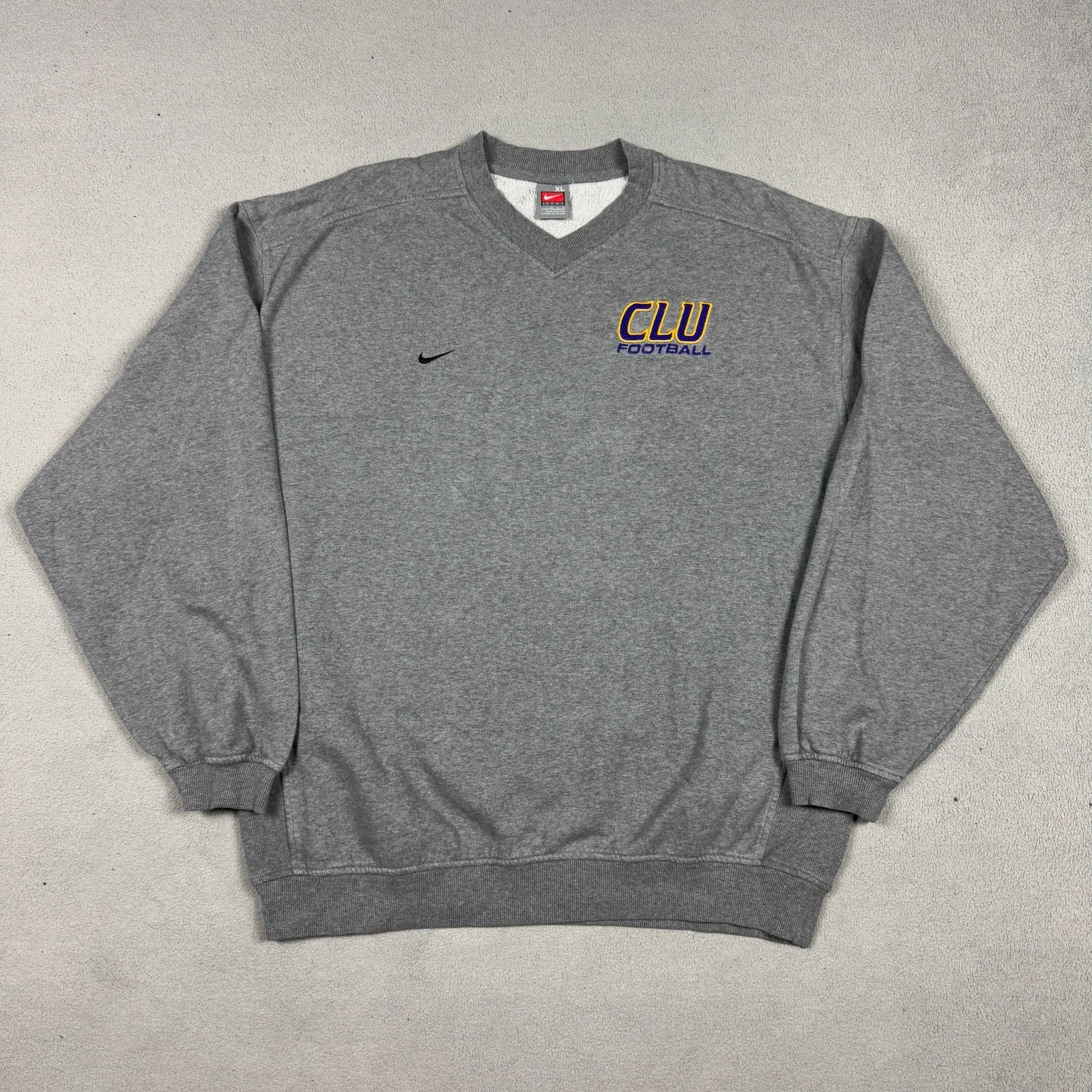 Nike Nike Sweatshirt Vintage 90s Gray CLU Football XL Size US XL / EU 56 / 4 - 1 Thumbnail
