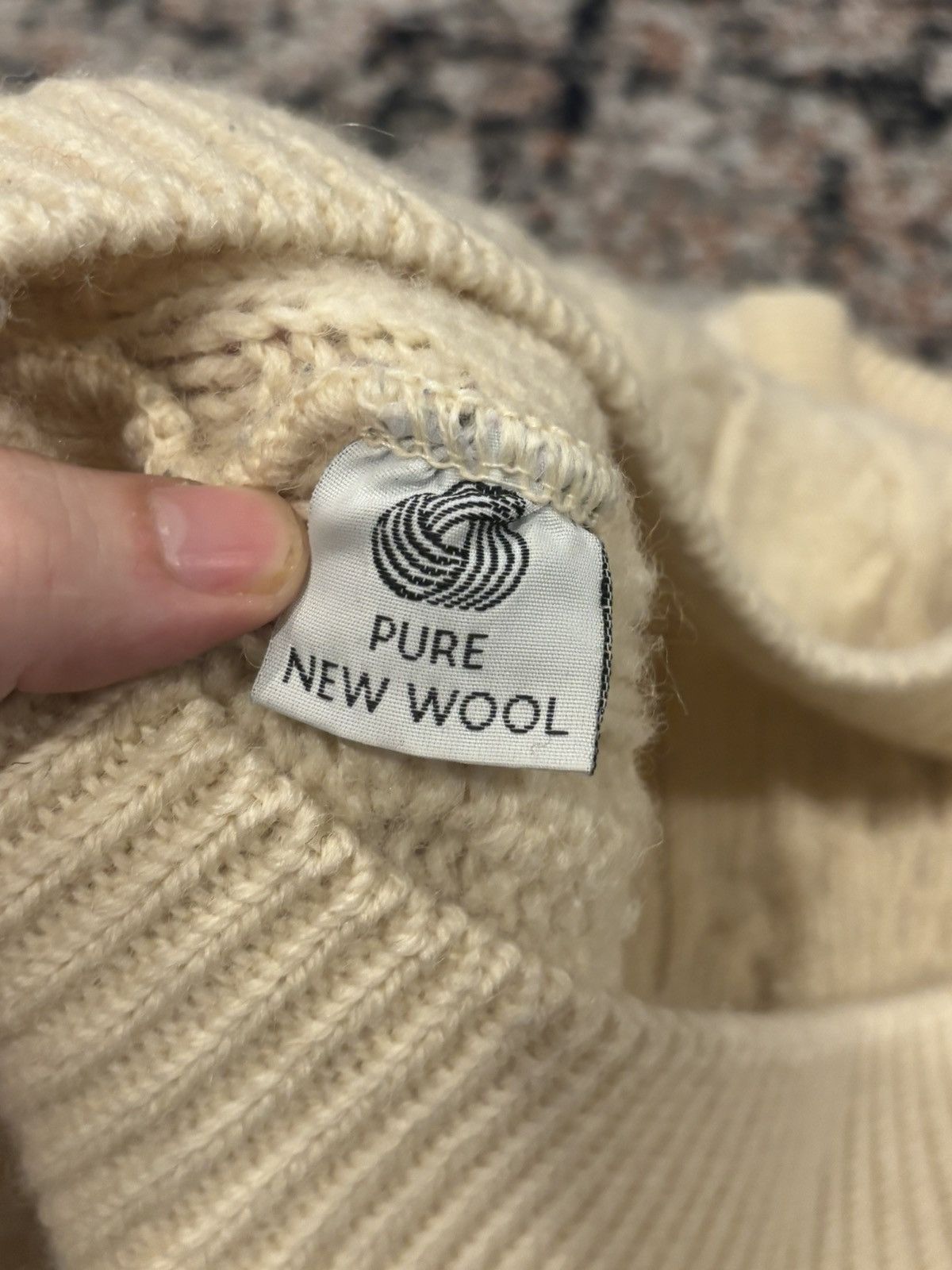 Vintage Handmade Irish Pure Wool Sweater From the 1980s Size Medium Size US M / EU 48-50 / 2 - 4 Thumbnail