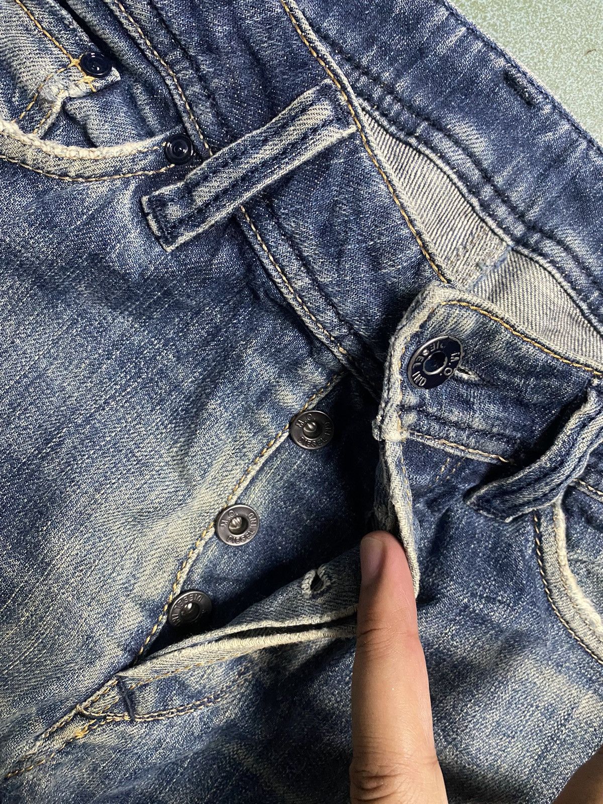 Diesel Diesel Industry Denim Viker Faded Jeans size30 Size US 30 / EU 46 - 6 Thumbnail
