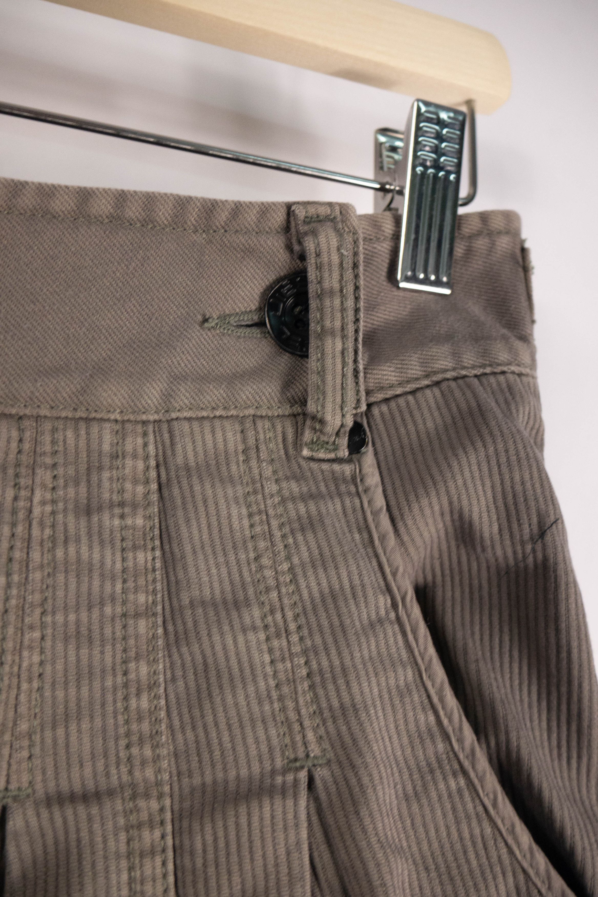 Diesel × Vintage Diesel capri pants Y2K aesthetic corduroy streetwear Size 26" / US 2 / IT 38 - 3 Thumbnail