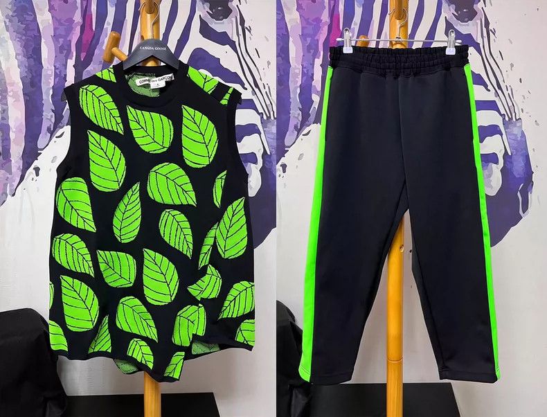 Comme des Garcons Comme des Garcons Knitted vest casual cropped trousers Size S / US 4 / IT 40 - 1 Thumbnail