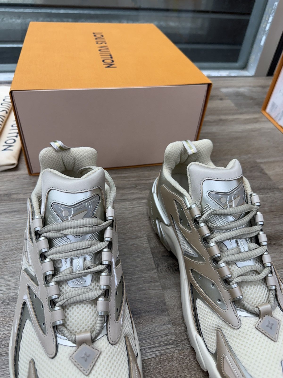 Louis Vuitton Louis Vuitton Beige Tactic Runners Size US 9.5 / EU 42-43 - 4 Thumbnail