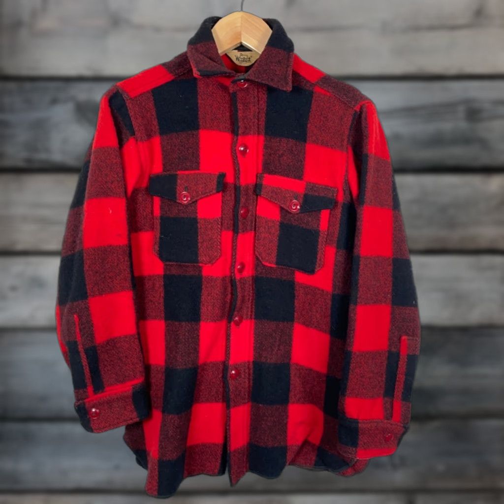 Vintage VINTAGE Woolrich Wool Shirt Jacket Mens 15 Small Red Black Buffalo Plaid Plaid Heavyweight Button-Up Wool Flannel 60s 70s Hipster Retro Size US S / EU 44-46 / 1 - 1 Thumbnail