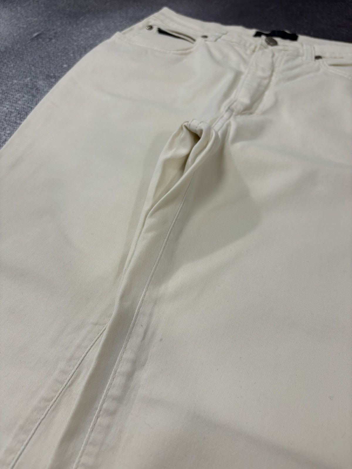 Valentino Vintage Valentino Women’s Beige Slim Fit Luxury Cotton Pants Size 31" - 4 Thumbnail
