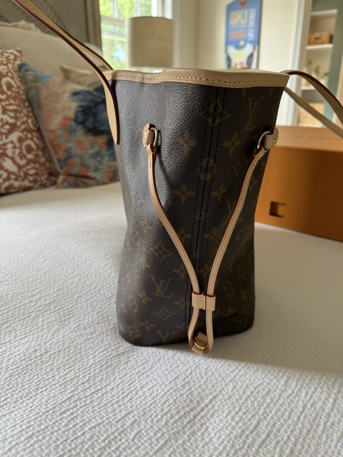 Louis Vuitton LV NeverFull MM ROSE BEIGE Size ONE SIZE - 2 Thumbnail