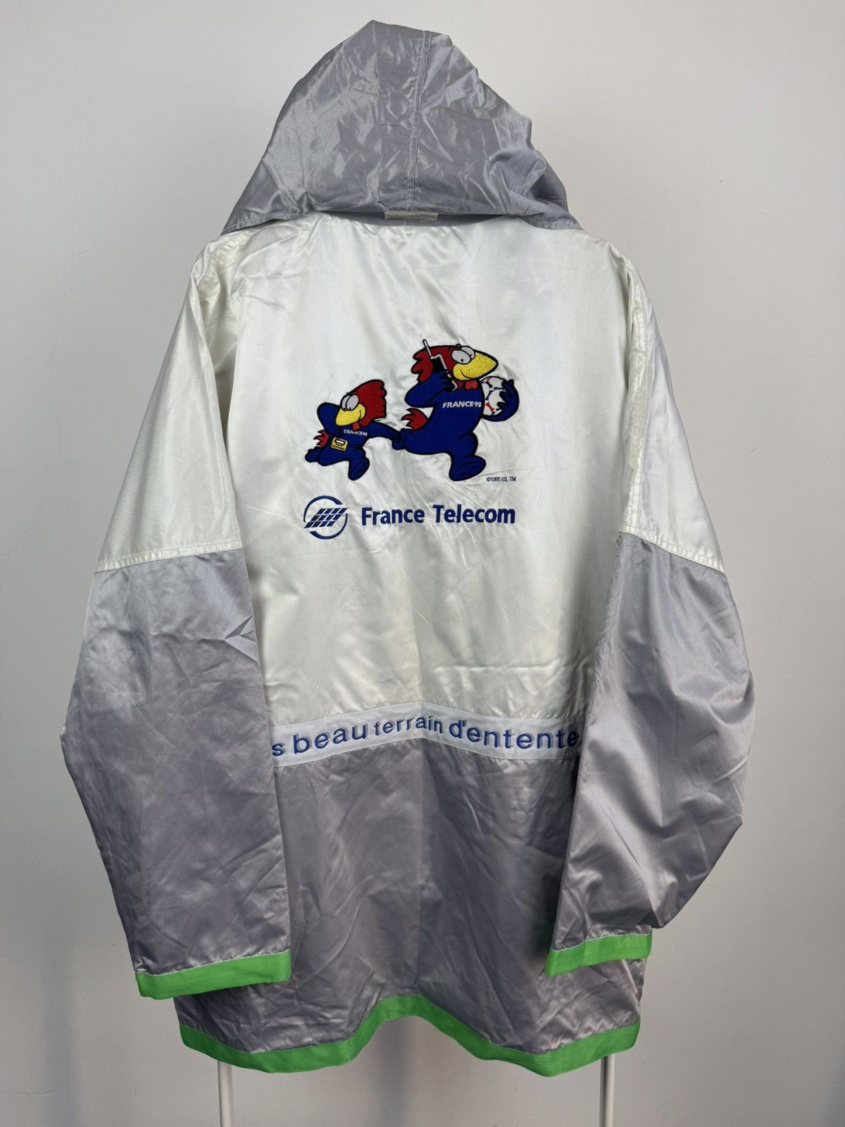 Vintage Vintage France 98 Coupe Du Monde Promo Big Logo light Jacket Size US L / EU 52-54 / 3 - 1 Thumbnail