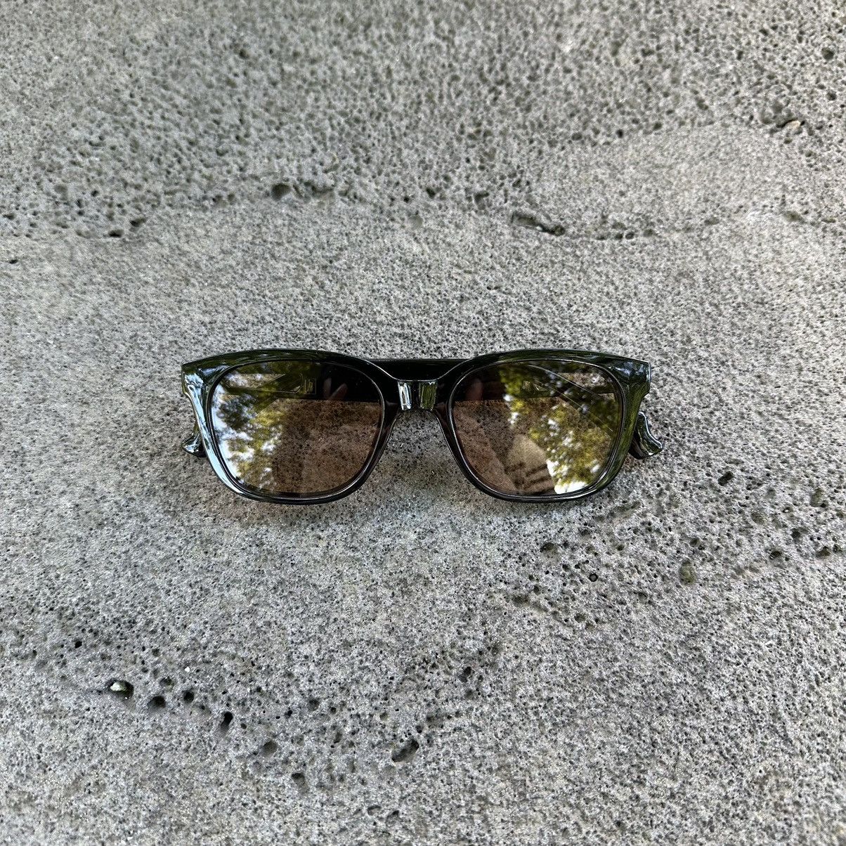 Other Y2K Unisex Sunglasses Retro Fashion Shades KD1261-01 Size ONE SIZE - 1 Thumbnail