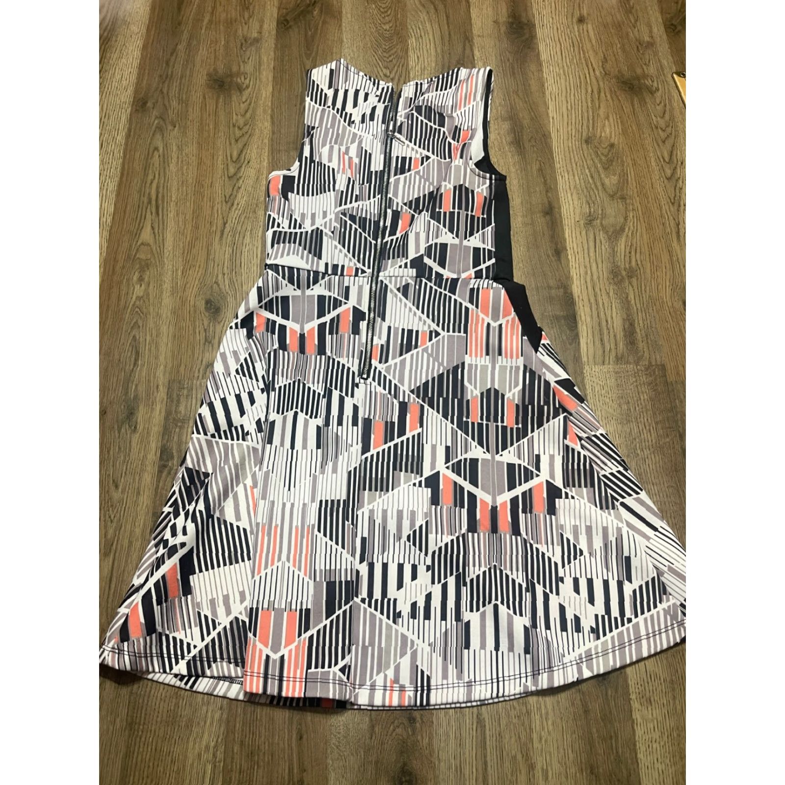 Mossimo Mossimo Dress Women's Size Small, Zip up Back, White Black Grey Orange, Colorful, Knee Length, Casual, Shift, Regular, Dress, Womens Size S / US 4 / IT 40 - 2 Thumbnail