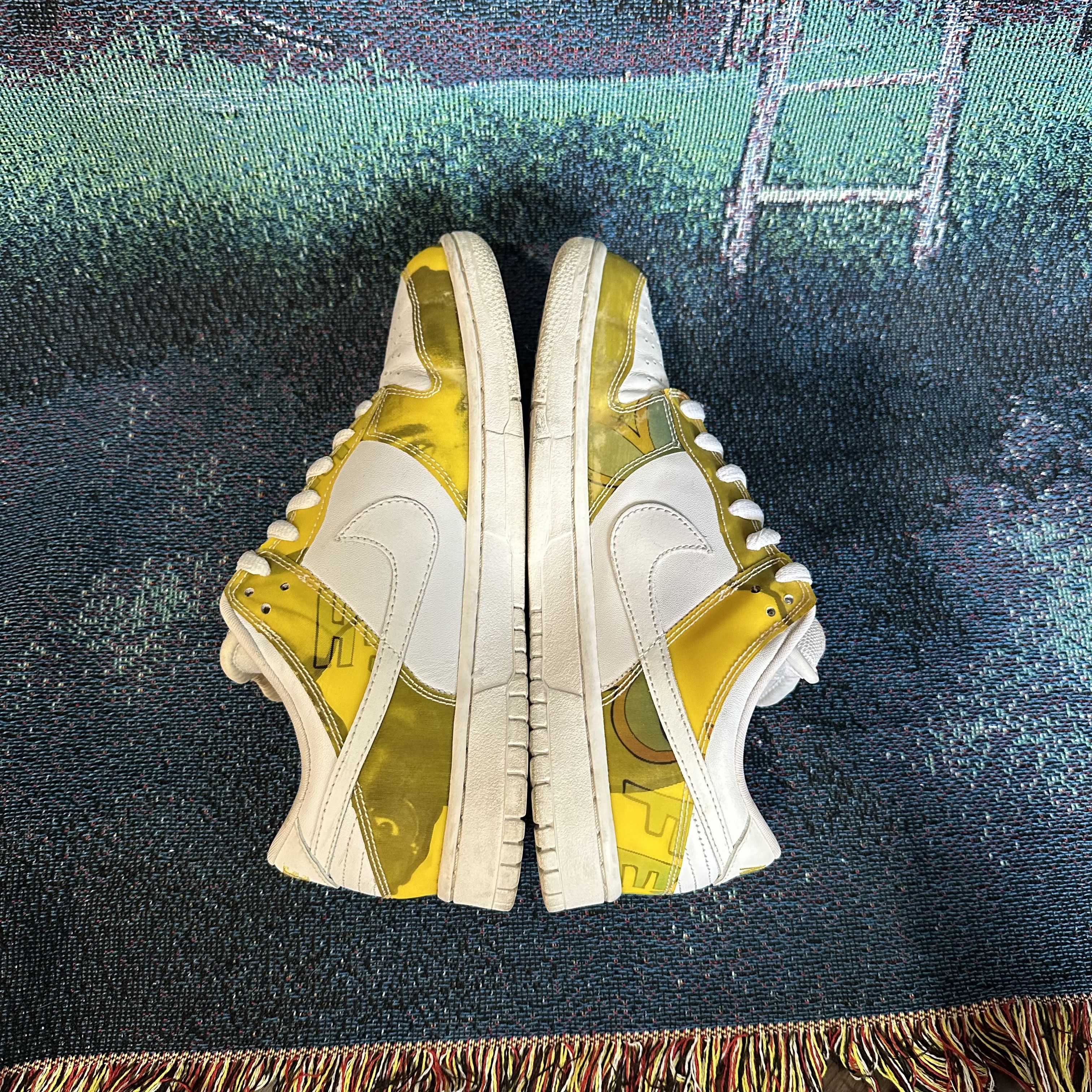 Nike SB Nike SB x De La Soul Dunk Low 3 Feet High & Rising Size US 8 / EU 41 - 9 Thumbnail