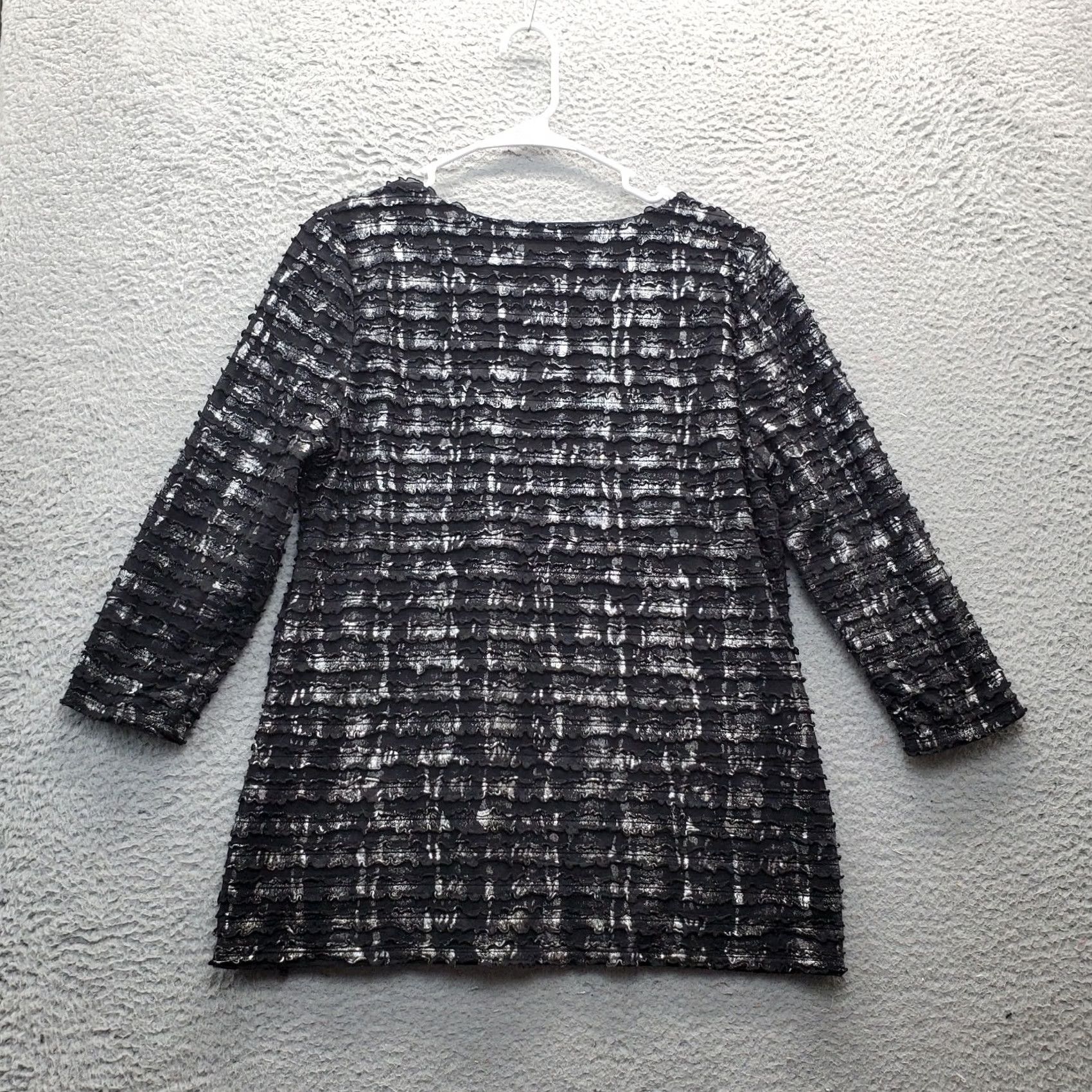 Laura Ashley Laura Ashley Blouse Womens M Black Lined Ruffle 3/4 Sleeve Round Neck Blouse Womens Size M Black Laura Ashley Shirt Womens Medium Blouse Size M / US 6-8 / IT 42-44 - 2 Thumbnail