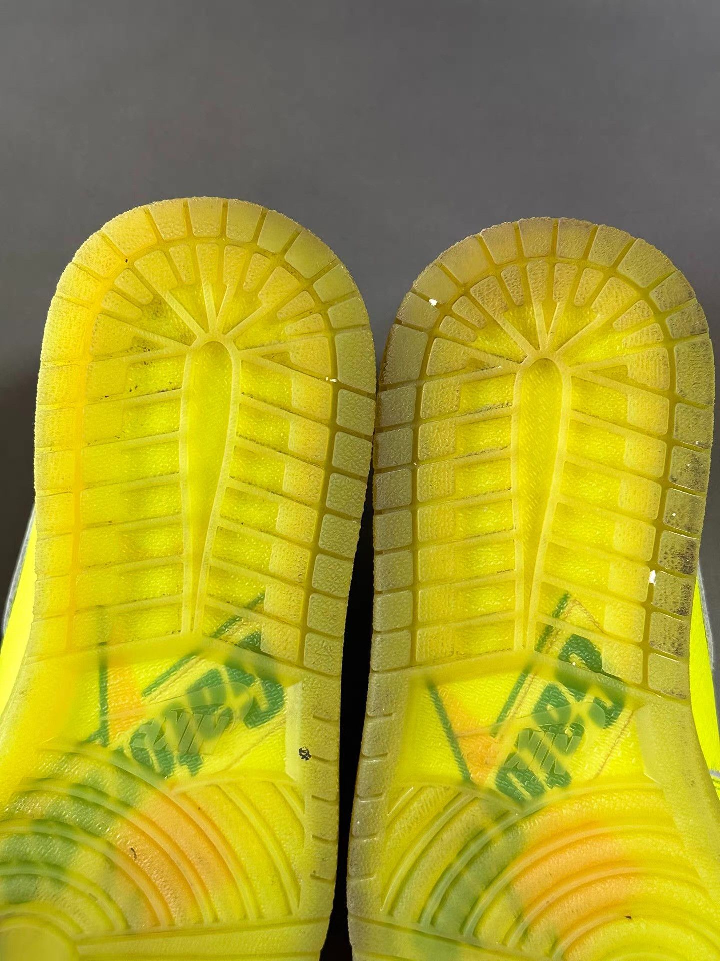 Nike Air Jordan 1 Gatorade Ｑ20 Size US 8.5 / EU 41-42 - 6 Thumbnail