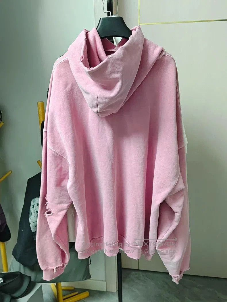 Balenciaga Balenciaga Pink Eiffel Tower Hoodie. Size US M / EU 48-50 / 2 - 2 Thumbnail