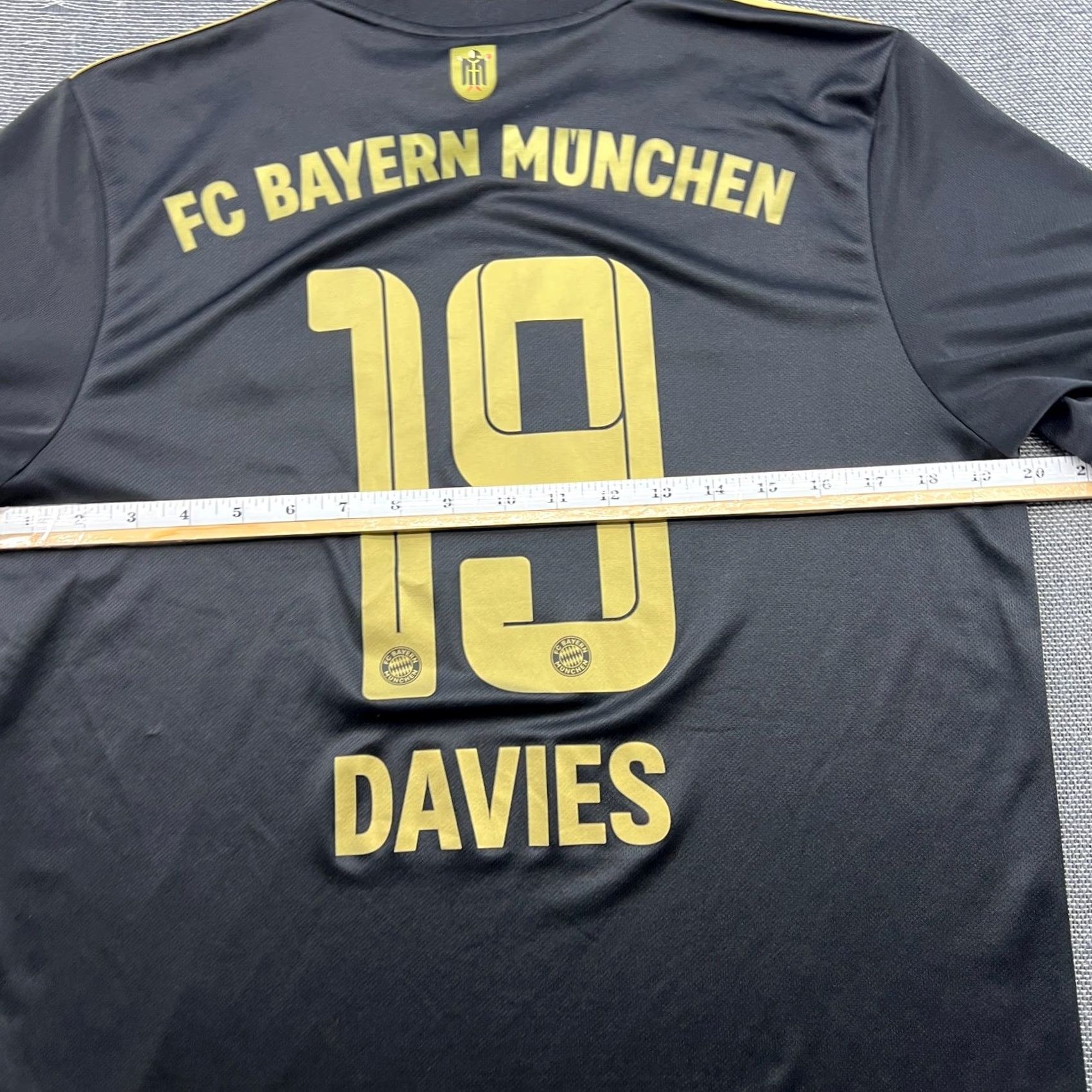 Adidas Nike Bayern Munich 2021 2022 Away Alphonso Davies #19 Jersey Football Mens Medium Shirt M Black Adidas Jersey Mens Football Size US M / EU 48-50 / 2 - 7 Thumbnail