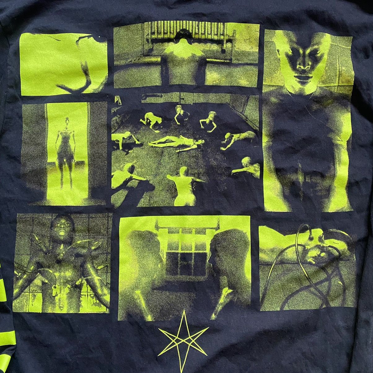 Band Tees BRING ME THE HORIZON Y2K LIVING TO DIE CRAZY PRINT LONG TEE Size US M / EU 48-50 / 2 - 3 Thumbnail