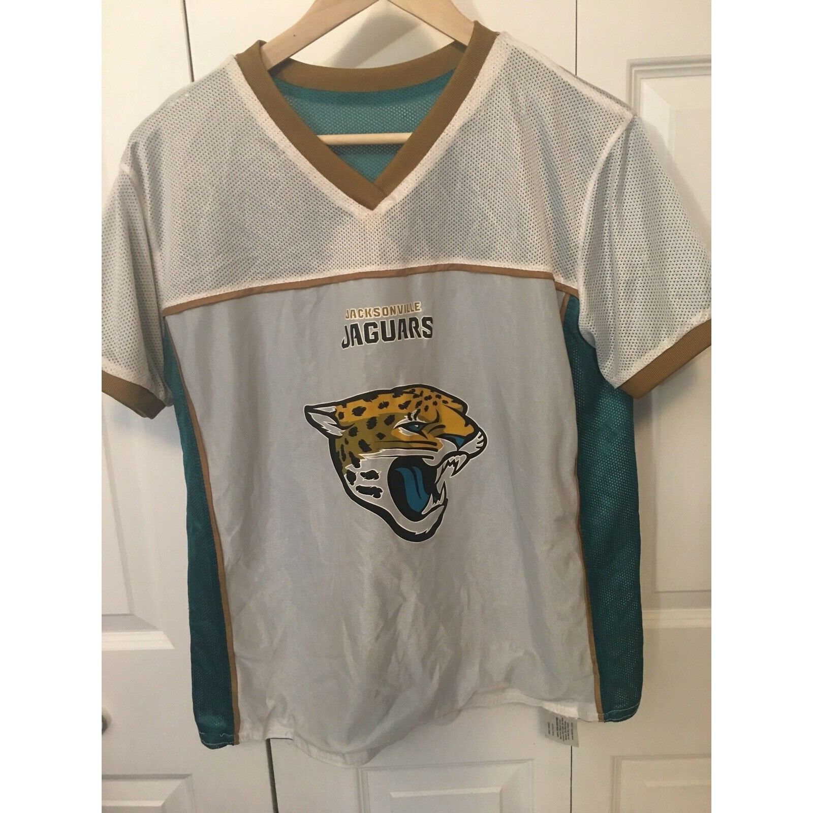 Other Jaguars Sz M Unisex Green/White Reversible Flag Football Jer Size US M / EU 48-50 / 2 - 5 Thumbnail