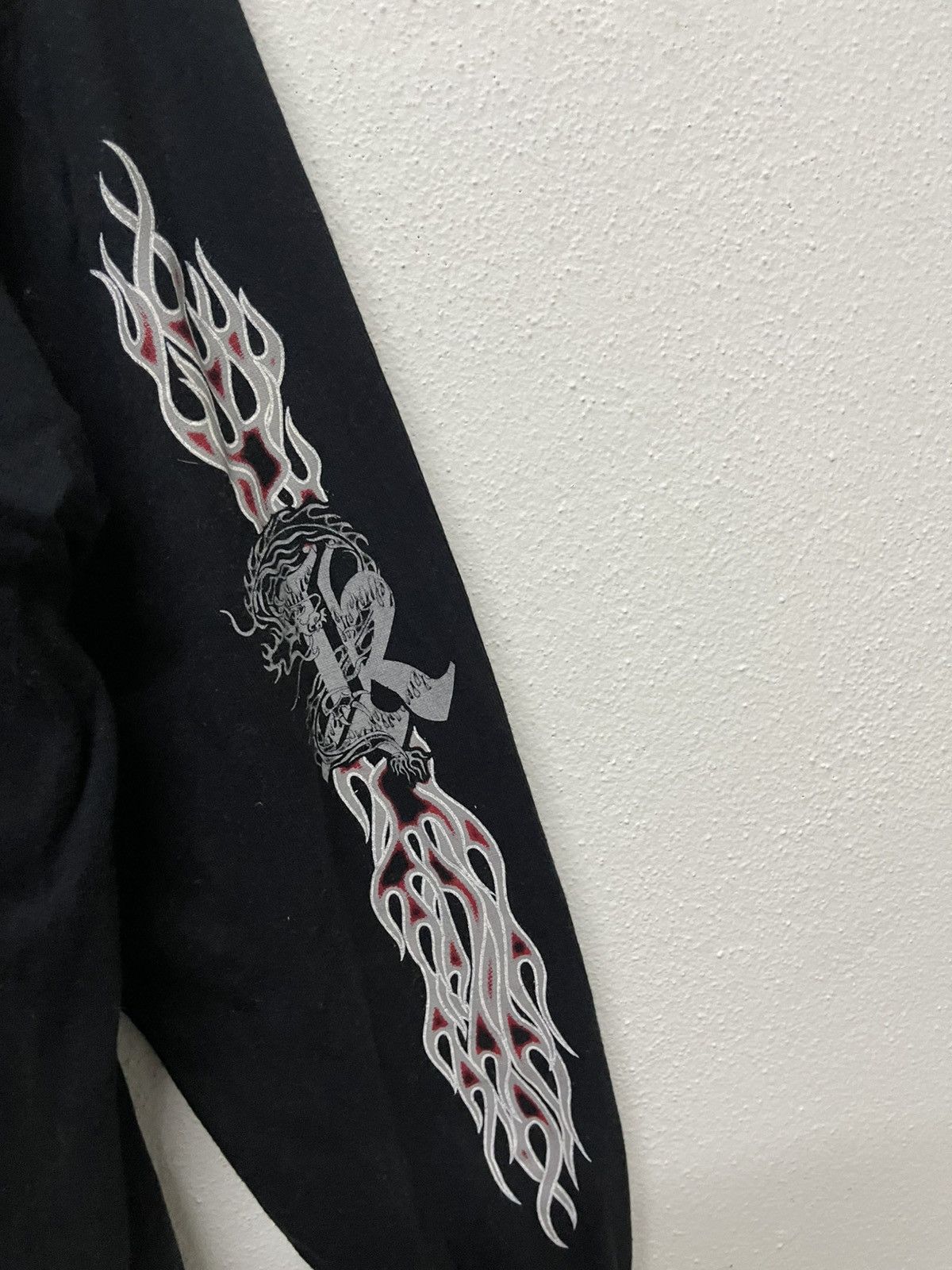 Japanese Brand 2000s KARMA DRAGON FLAME SLEEVE RARE DESIGN Size US S / EU 44-46 / 1 - 7 Thumbnail