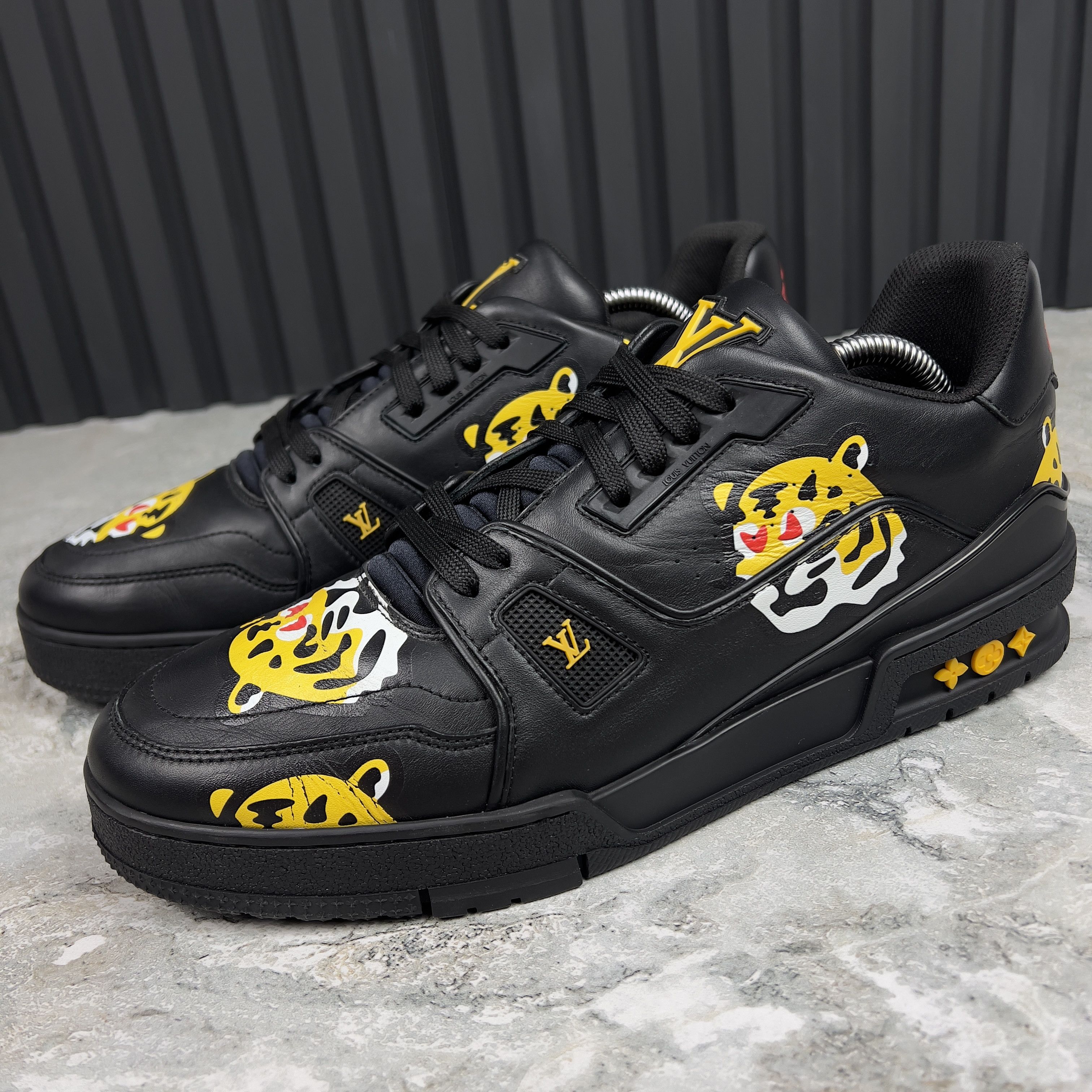 Louis Vuitton Louis Vuitton Nigo Trainer LV Tiger Sneaker Monogram Size US 9.5 / EU 42-43 - 4 Thumbnail