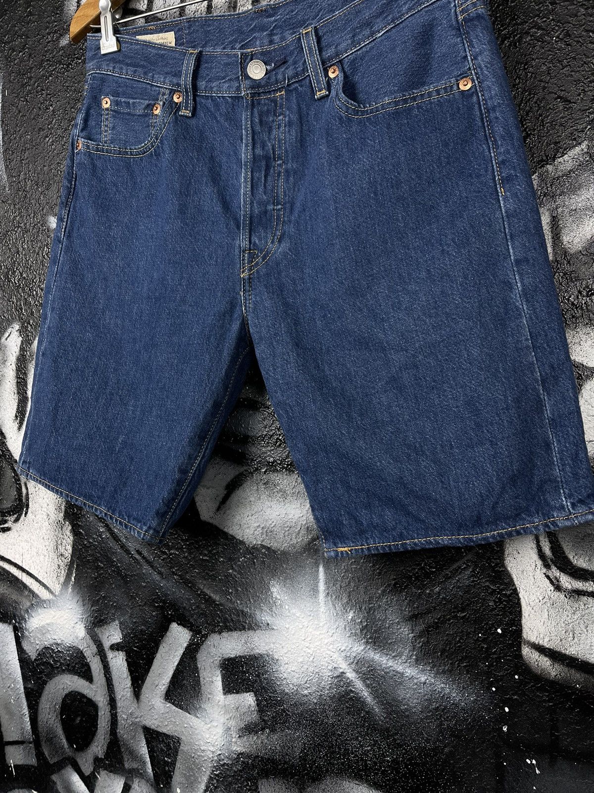 Levi's Levi’s Premium Lot 501 Jeans Shorts Men’s Size W29 Size US 29 - 5 Thumbnail
