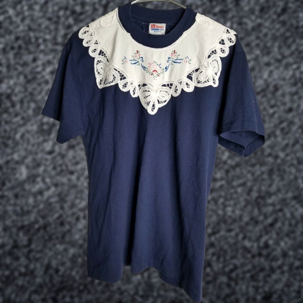Hanes Vintage Hanes Lace Embellished Yoke Floral T-Shirt M Made in USA Blue 90s T-Shirt Mens Size US M / EU 48-50 / 2 - 1 Thumbnail