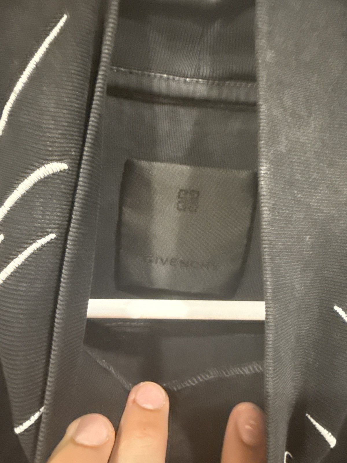 Givenchy Givenchy Paris collection longsleeve Size US L / EU 52-54 / 3 - 3 Thumbnail
