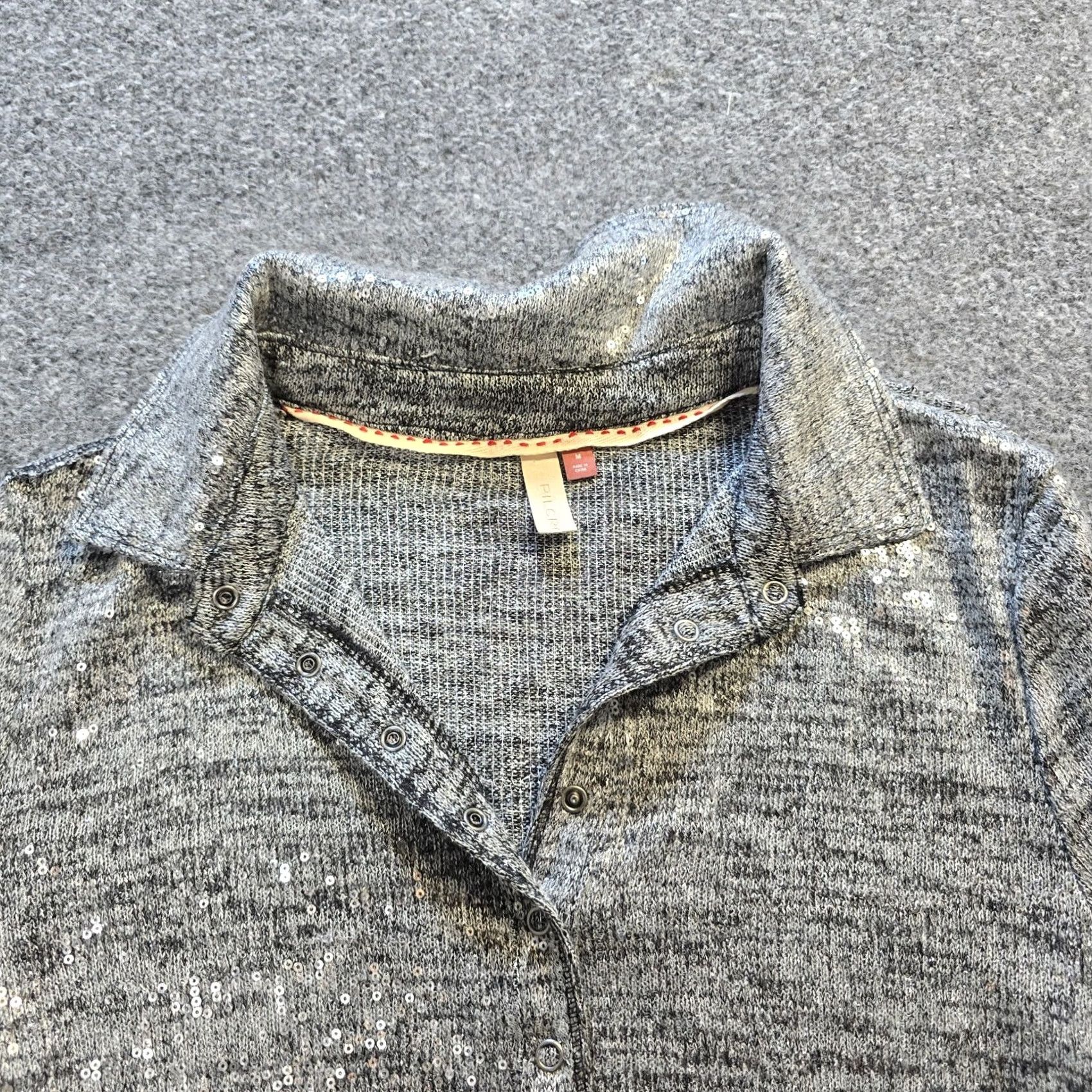 Vintage Pilcro Top Womens Size M Gray Sequins Shimmer Henley Long Sleeve Holiday Blouse Size M / US 6-8 / IT 42-44 - 2 Thumbnail