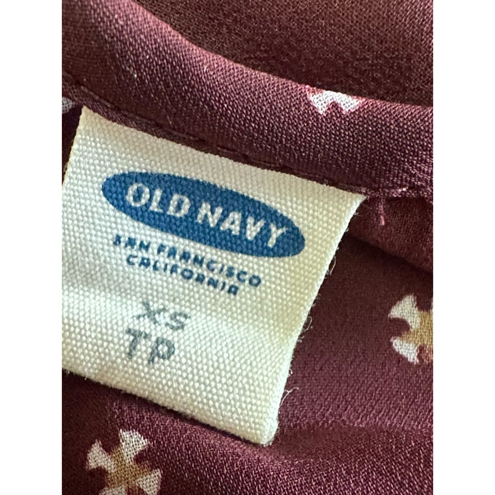 Old Navy Old Navy Sheer Blouse Long Sleeves Maroon Women's XS Size XS / US 0-2 / IT 36-38 - 7 Thumbnail