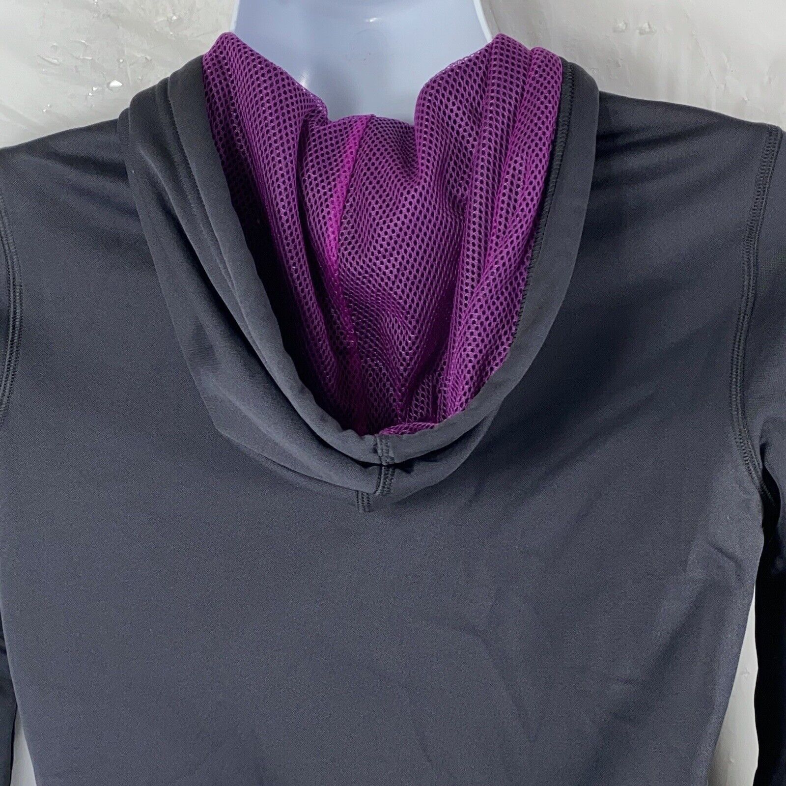 Champion C9 Champion Small Black Purple Hoodie Pullover Sweatshirt Size S / US 4 / IT 40 - 9 Thumbnail
