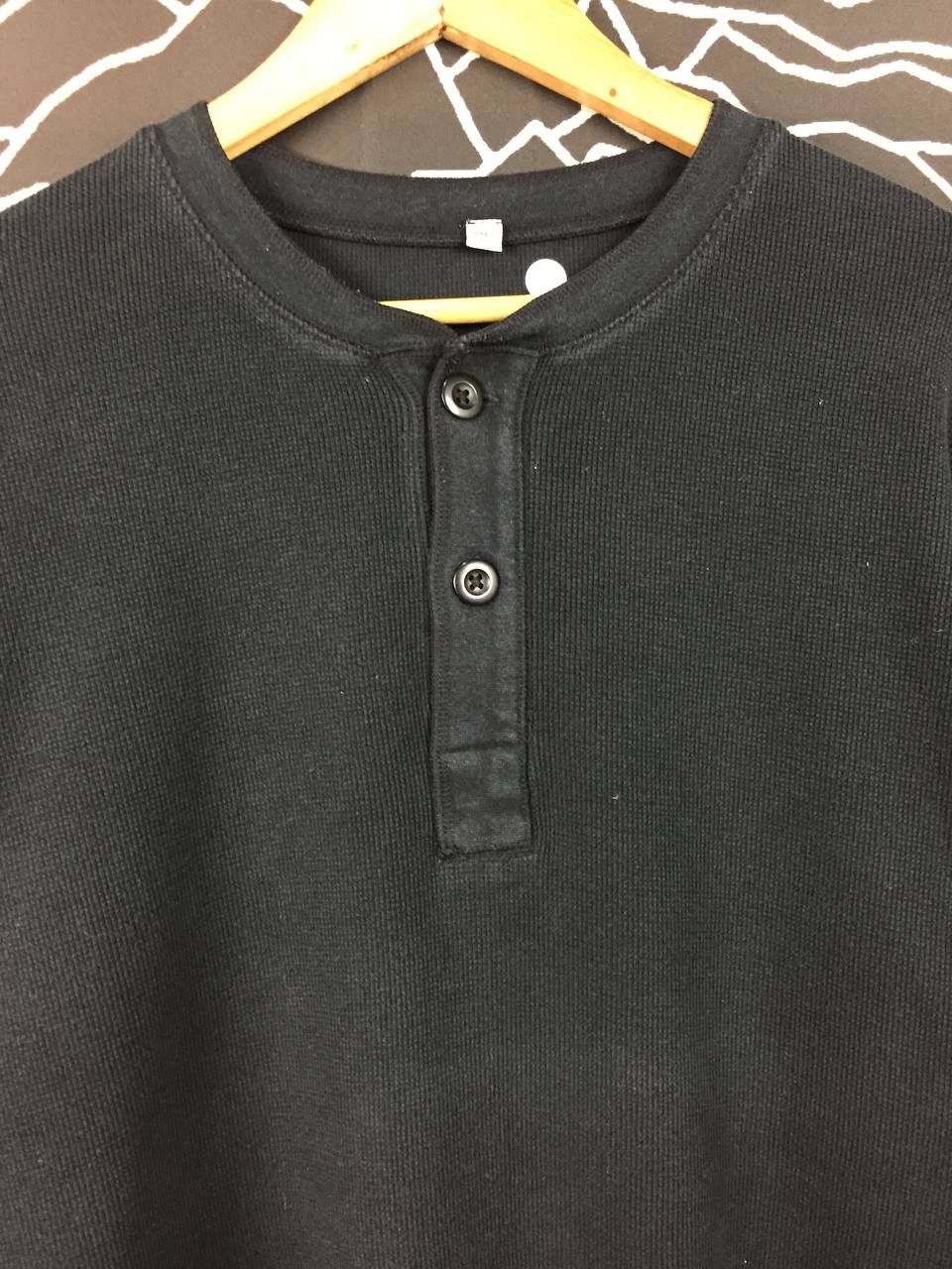 Uniqlo Uniqlo Thermal Waffle Henley Long Sleeve Tee Shirt XL Size US XL / EU 56 / 4 - 4 Thumbnail