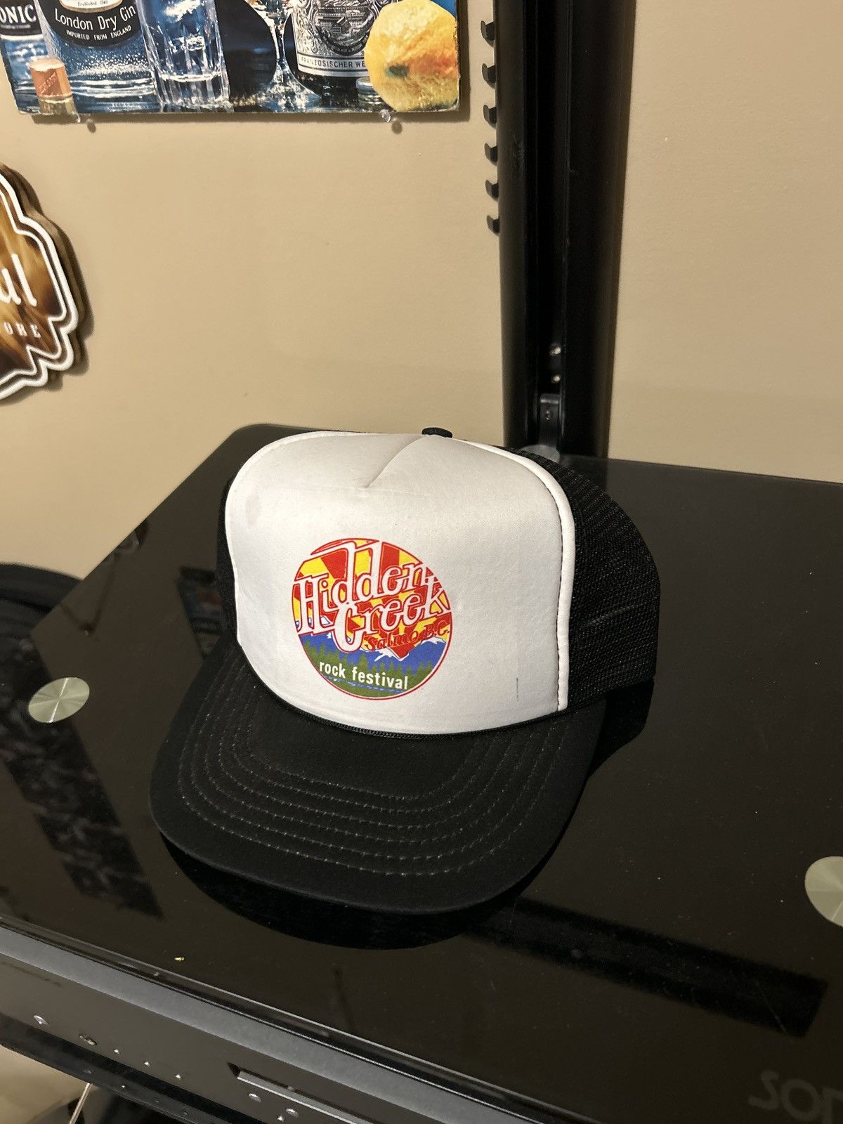 Vintage Vintage Rock festival trucker hat Size ONE SIZE - 1 Thumbnail