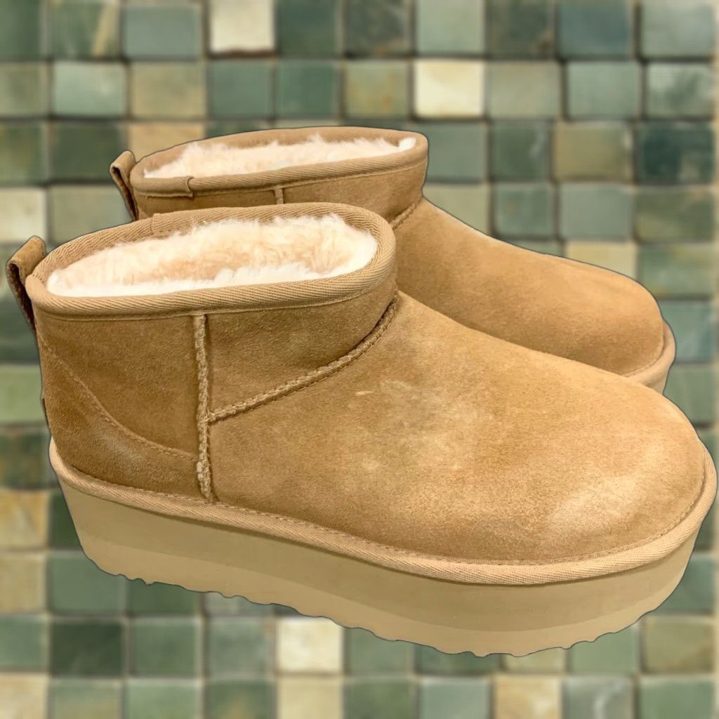 VINTAGE UGG Classic Ultra Mini Platform Boots Women's Size 10