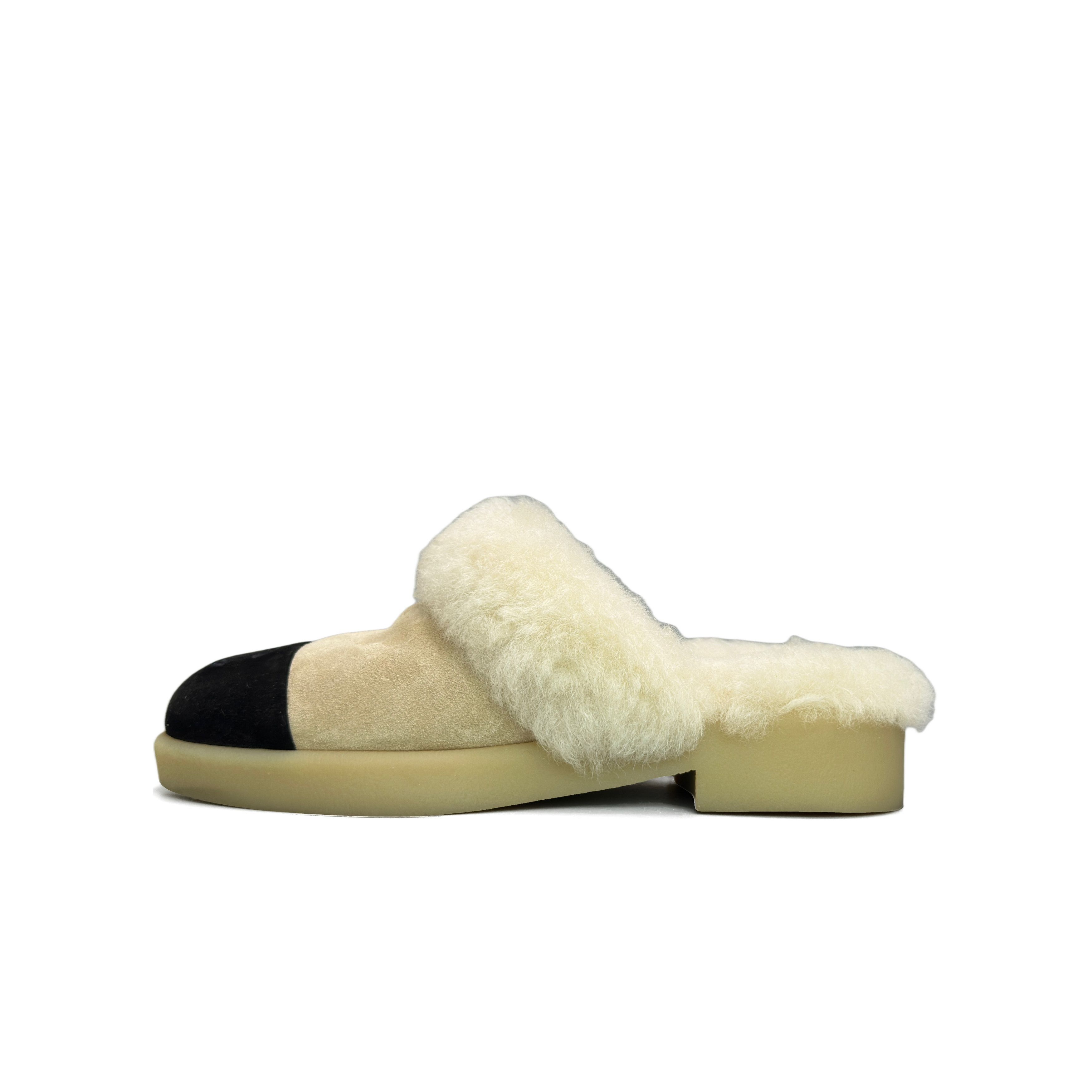 Chanel Chanel Shearling Mules Size 36 Size US 6 / IT 36 - 1 Thumbnail