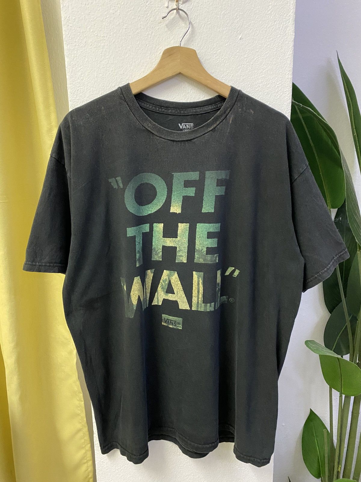 Vans × Vintage Vans Off The Wall Tee Size US L / EU 52-54 / 3 - 1 Thumbnail