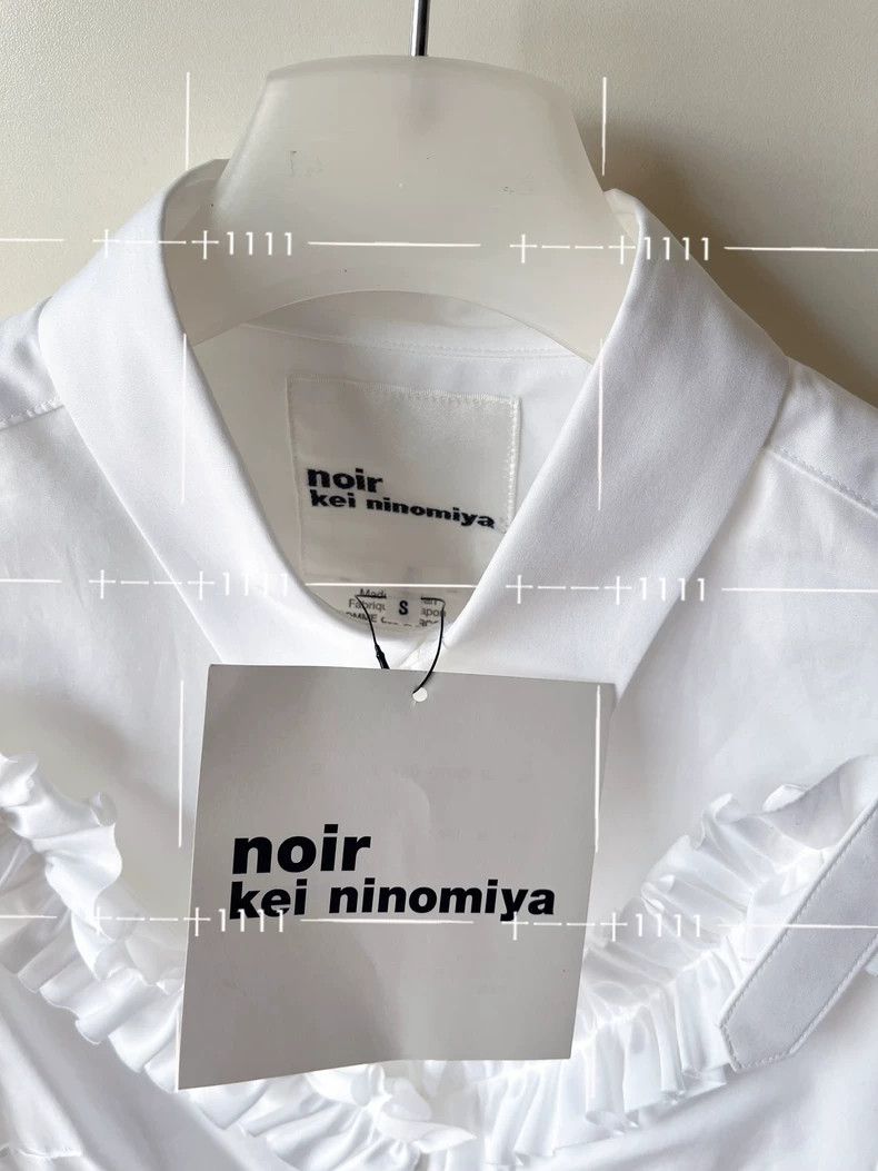 Comme des Garcons Comme Des Garcons Button-Up Strap Long Shaped Shirt Size S / US 4 / IT 40 - 7 Thumbnail