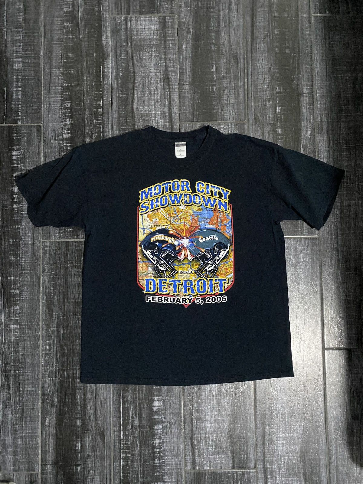 Gildan Black vintage 2006 Detroit Motor City Showdown T-shirt Size US XL / EU 56 / 4 - 1 Thumbnail