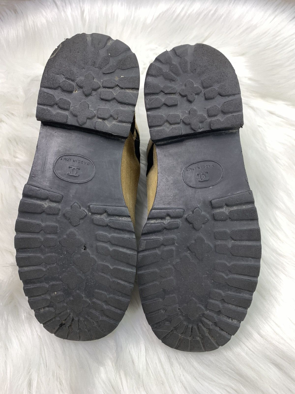 Chanel Chanel Vintage CC Logo Suede Hiking Boots 37/38 Size Size US 7 / IT 37 - 11 Thumbnail