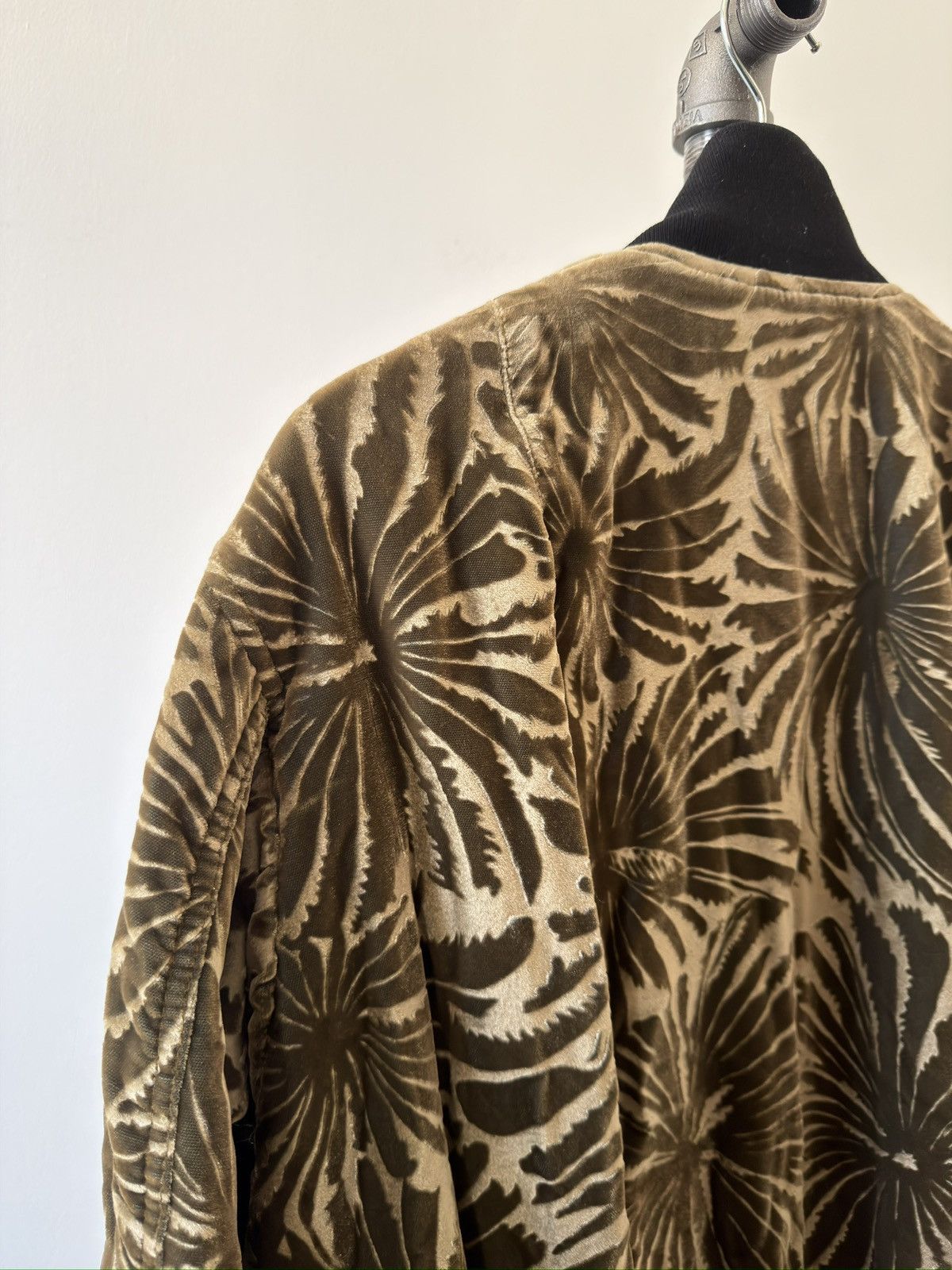 Haider Ackermann FW18 Gold Velvet Palm Tree Bomber Size US S / EU 44-46 / 1 - 3 Thumbnail