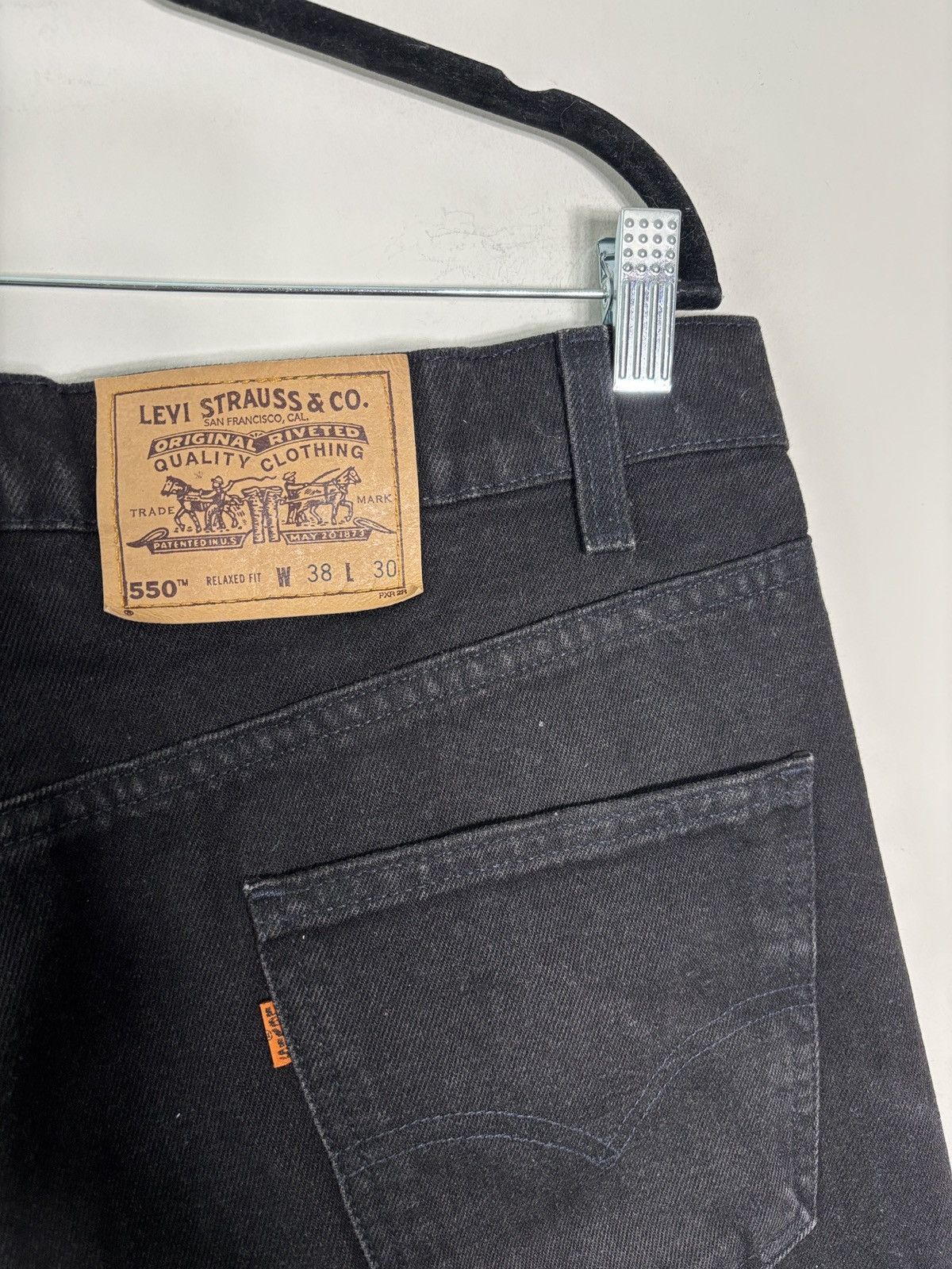 Levi's Vintage Levi’s 550 Orange Tab Black Denim Jeans 36x30 USA Size US 36 / EU 52 - 6 Thumbnail