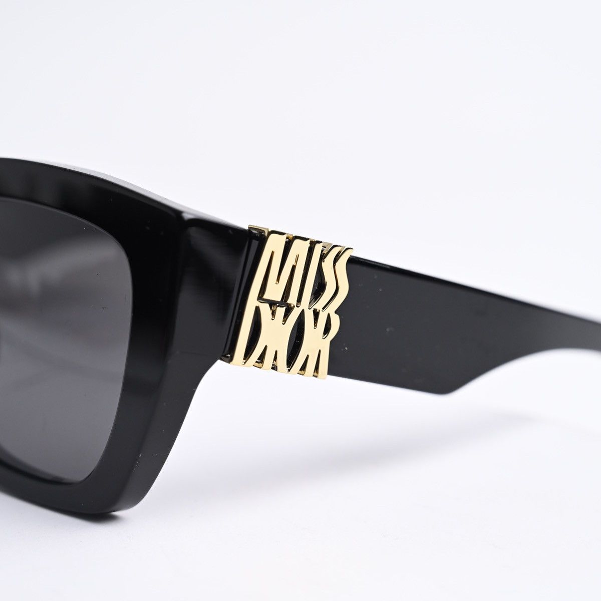 Dior DIOR MISSDIOR S2I 10A0 SUNGLASSES Size ONE SIZE - 9 Thumbnail