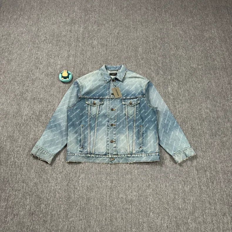 Balenciaga Balenciaga Blue distressed letter all-over print denim jac Size US XS / EU 42 / 0 - 1 Thumbnail