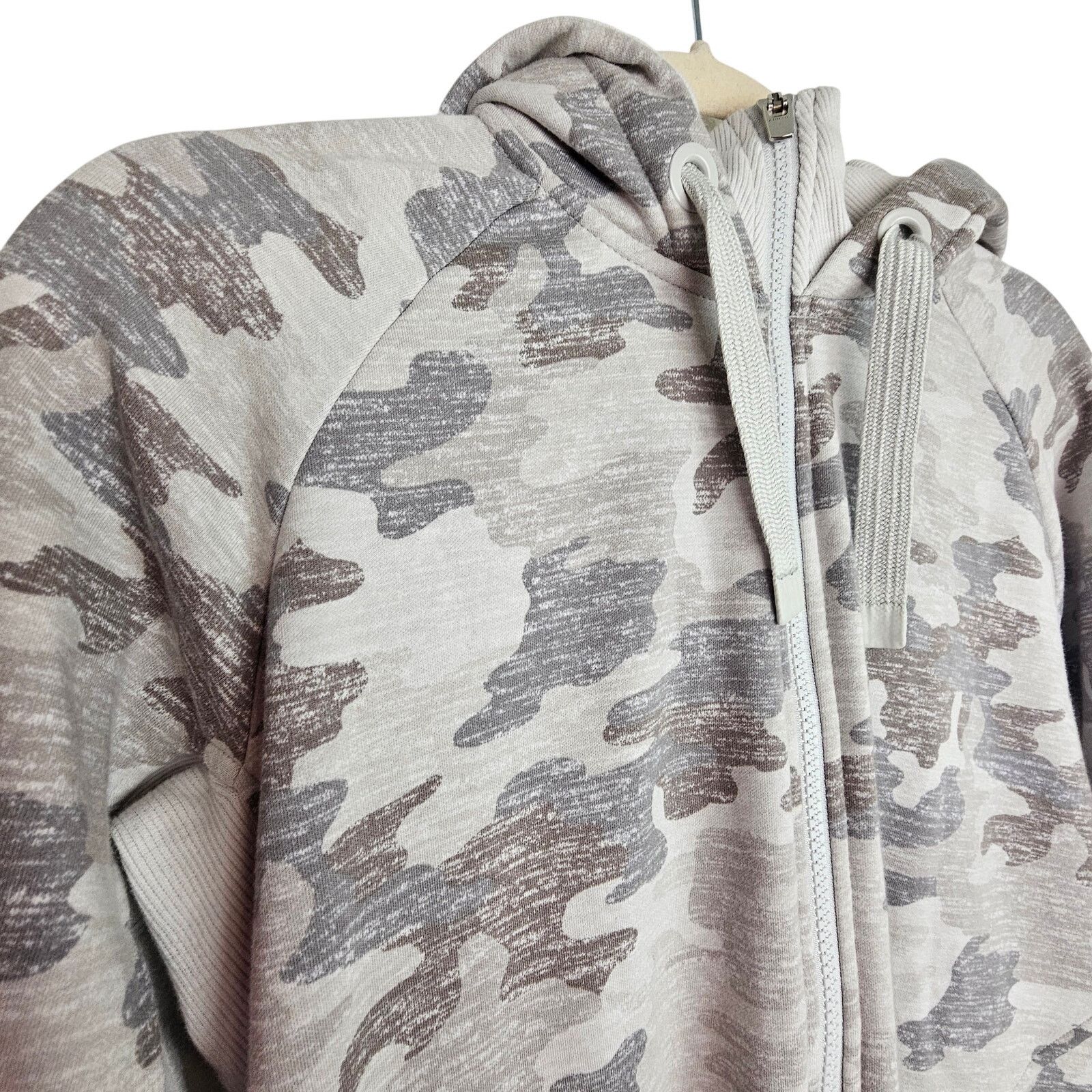Athleta Athleta Womens Triumph Camo Print Full Zip Sweater Jacket M Size M / US 6-8 / IT 42-44 - 6 Thumbnail