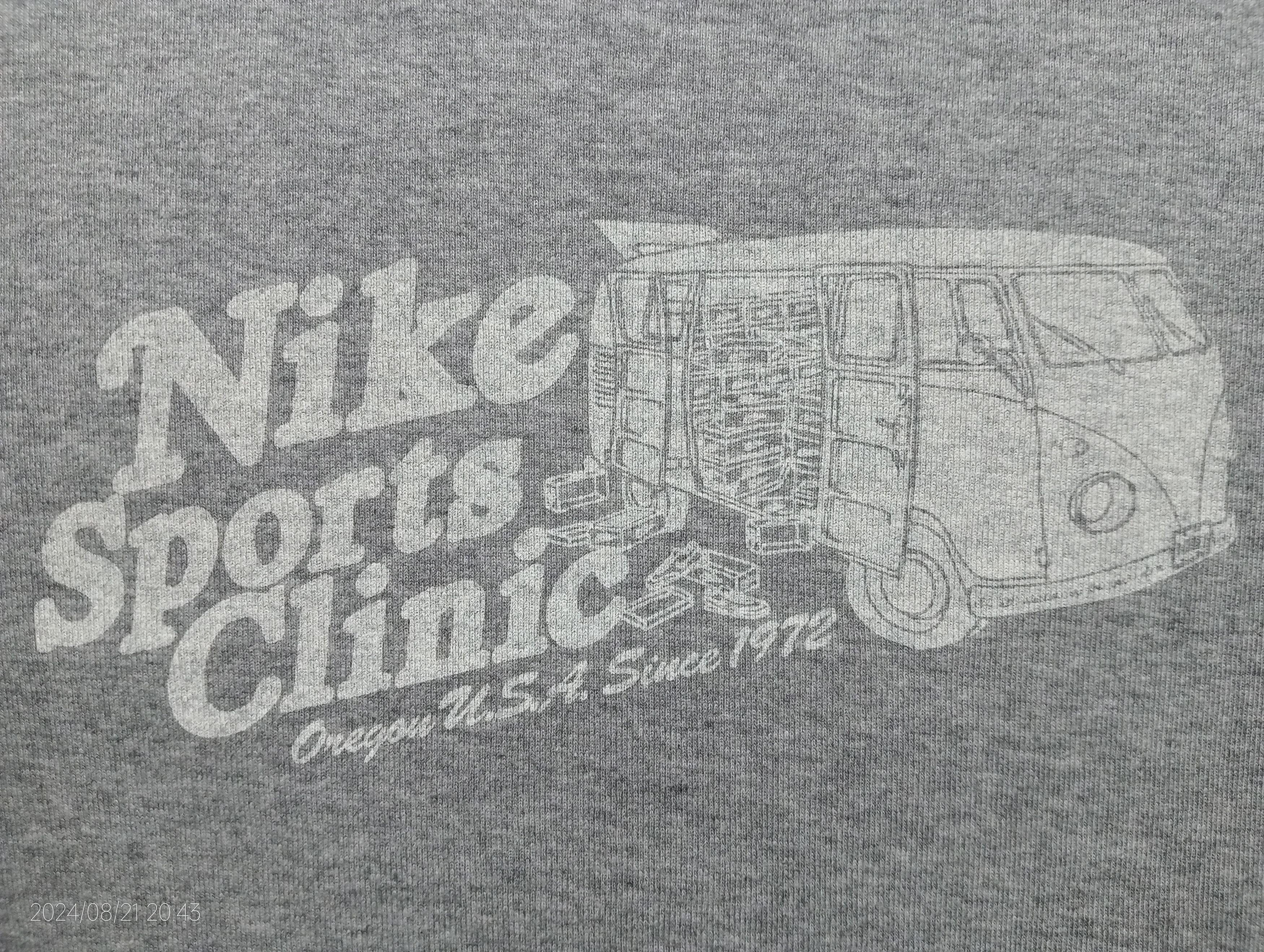 Nike × Vintage Vintage '90s Nike Sports Clinic Oregon U.S.A L/S Tshirt Size US S / EU 44-46 / 1 - 2 Thumbnail