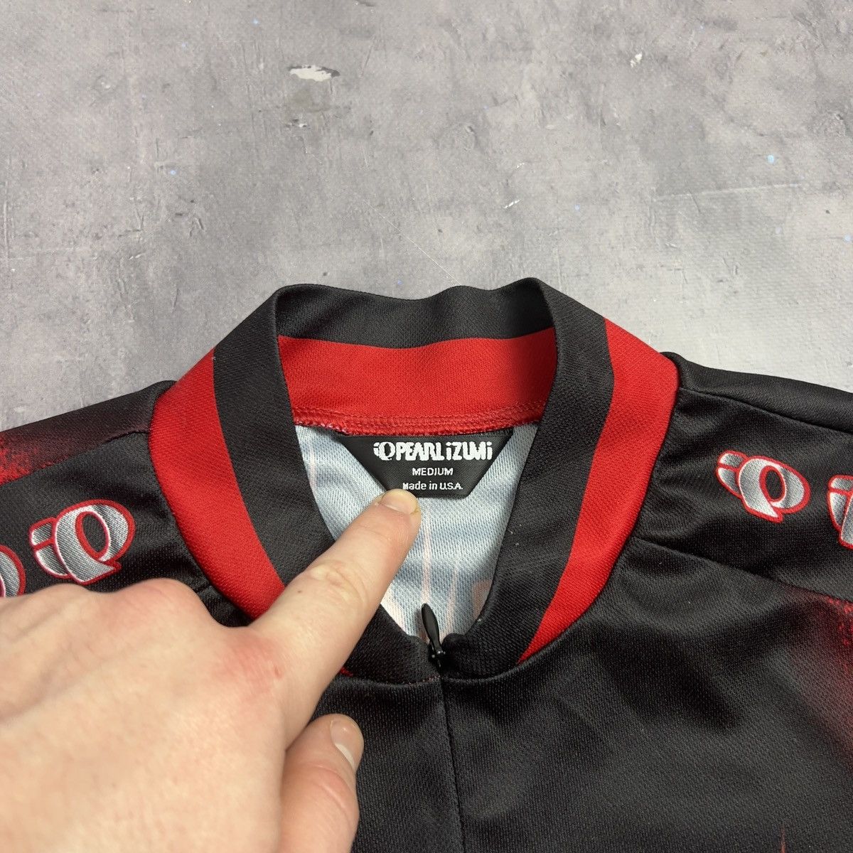 PEARL iZUMi Pearl Izumi Vintage Lolli's Cherry Overptint Cycling Jersey Size US M / EU 48-50 / 2 - 10 Thumbnail