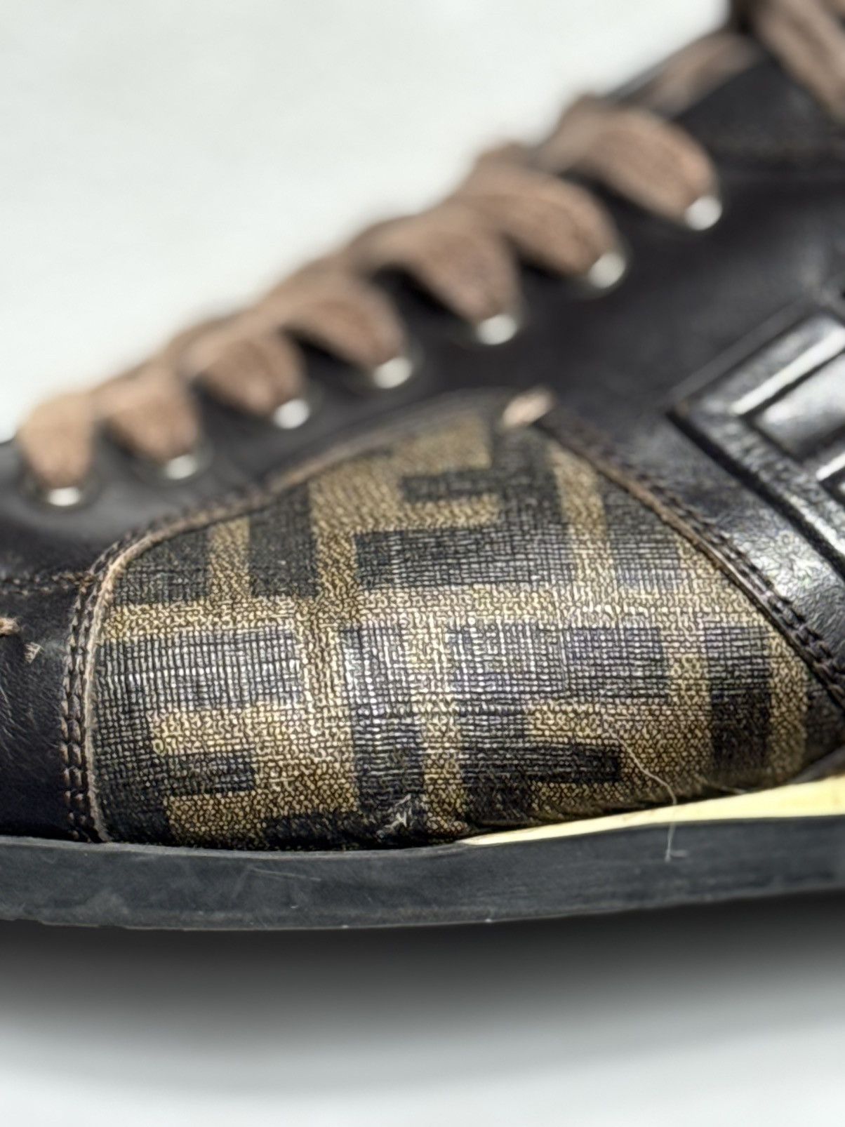 Fendi Fendi Monogram Luxury Leather Low Shoes Sneakers Size US 10 Size US 10 / EU 43 - 6 Thumbnail