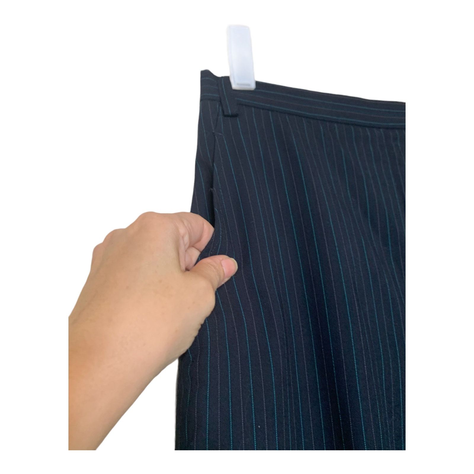 Calvin Klein Calvin Klein gray pinstripes dress pants size 6P Size 31" - 9 Thumbnail
