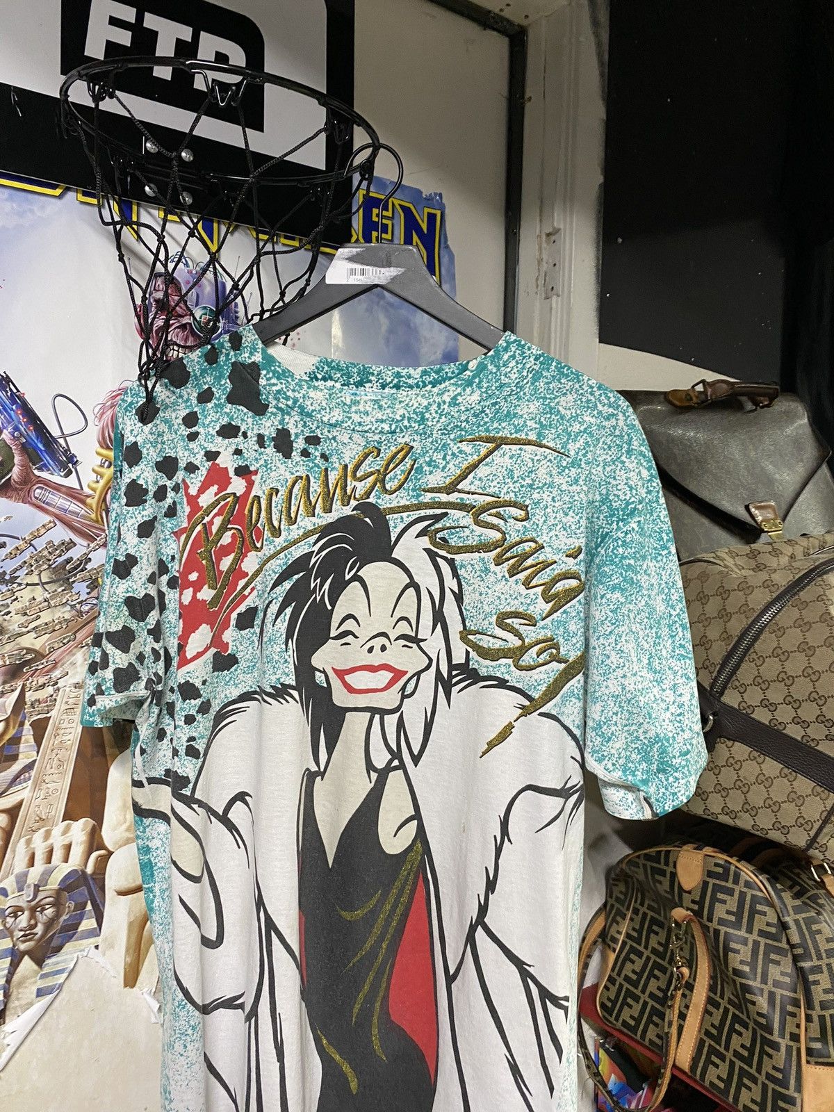 Vintage Vintage 90’s Cruella De Vil T-Shirt 101 Dalmatians Tee Large Size US L / EU 52-54 / 3 - 7 Thumbnail