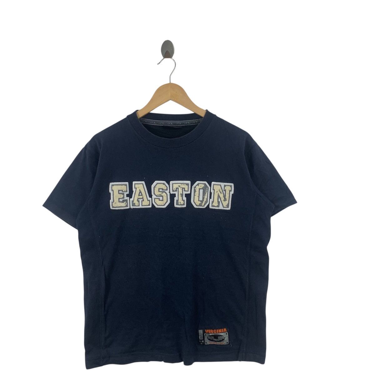 Other FOGATY EASTON VIRGINIA Modern Streetwear Embossed Tee Shirt Size US L / EU 52-54 / 3 - 4 Thumbnail
