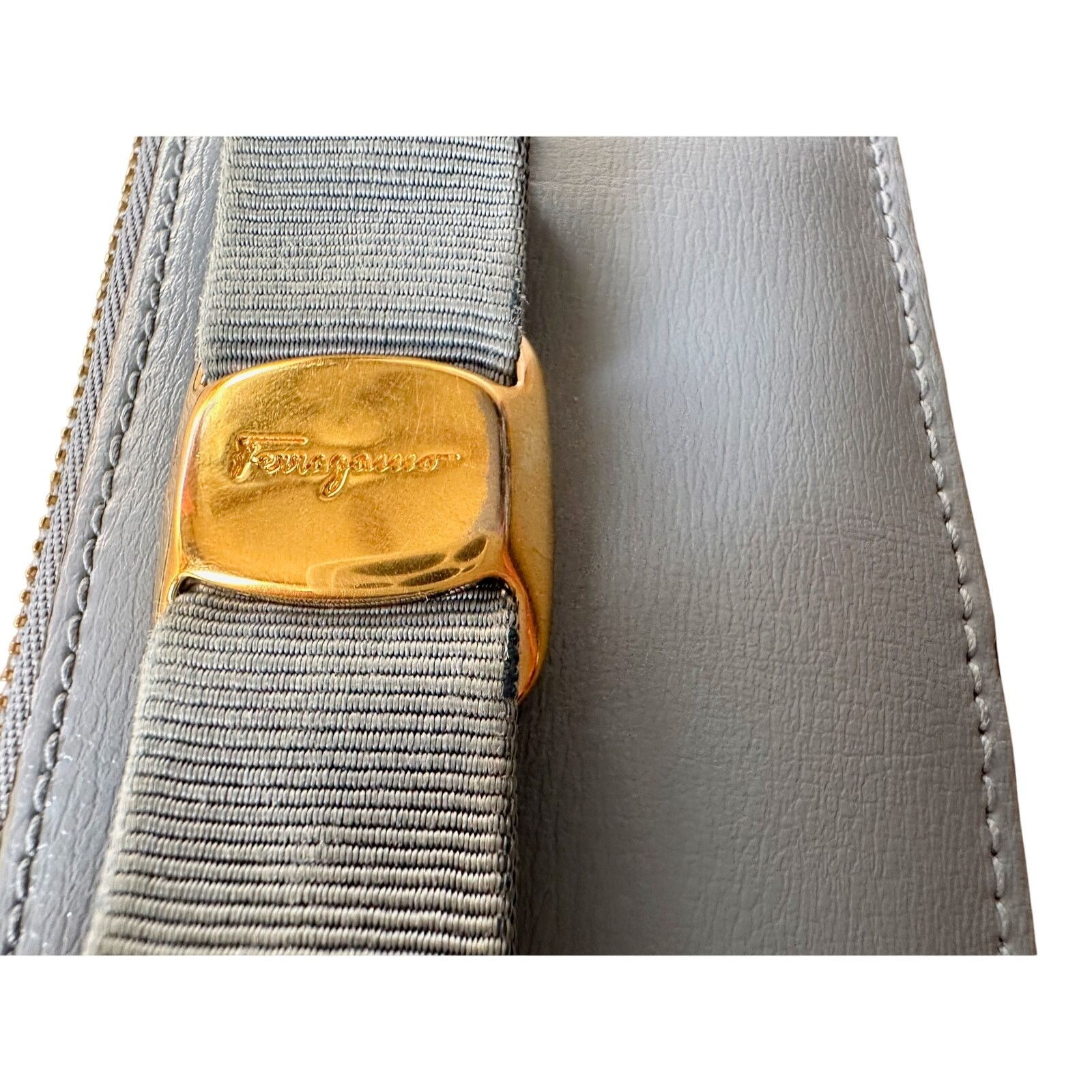 Salvatore Ferragamo Ferragamo Powder Blue Bow Zippered Pouch Card Holder Size ONE SIZE - 7 Thumbnail