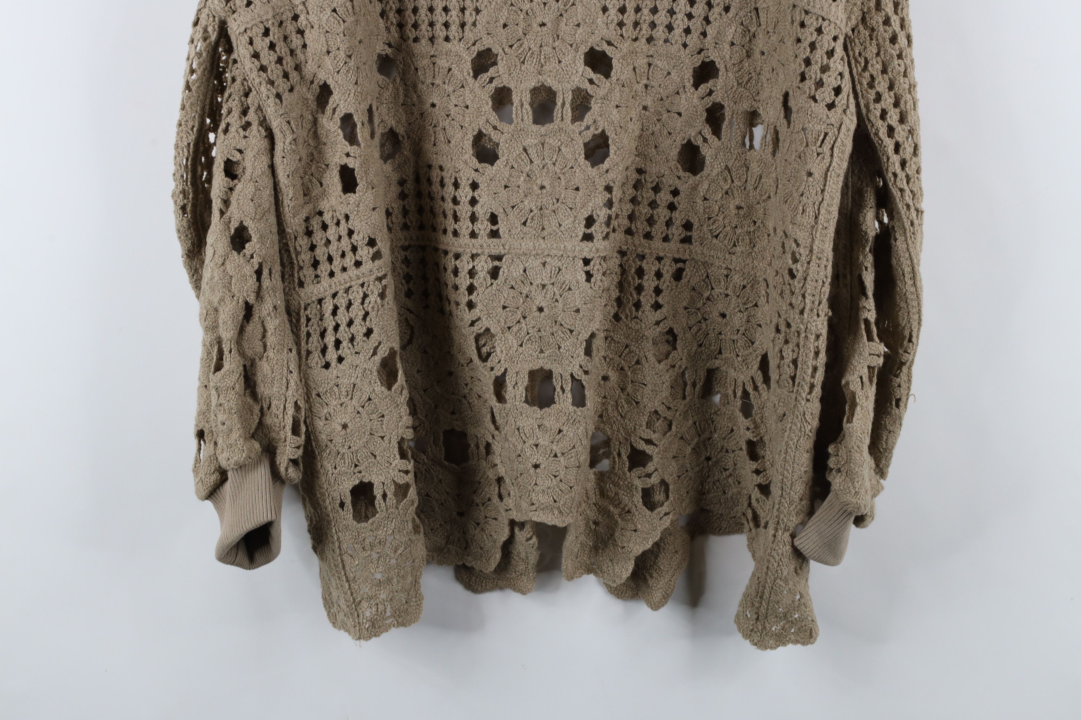 Vintage Soft Surroundings Chic Flower Crochet Collared Sweater Brown Size L / US 10 / IT 46 - 8 Thumbnail