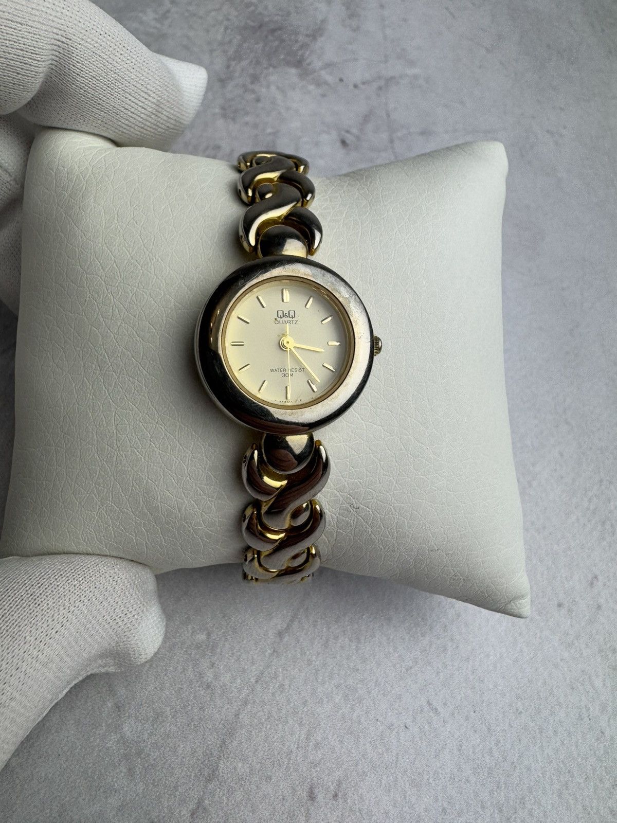 Japanese Brand × Vintage Q&Q Japanese Style Watch Vintage Size ONE SIZE - 1 Thumbnail